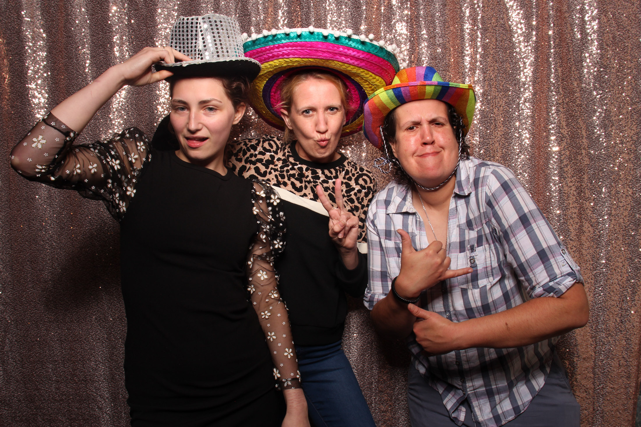 Rebecca & Ryan's Wedding | View more photos from the event at gallery.picturematic.co/u/Picturematic/Rebecca-Ryans-Wedding