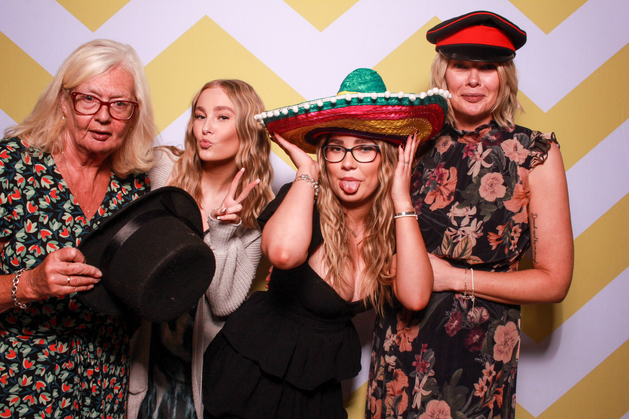 Jocelyn & Simon's Wedding | View more photos from the event at gallery.picturematic.co/u/Picturematic/Jocelyn-Simons-Wedding