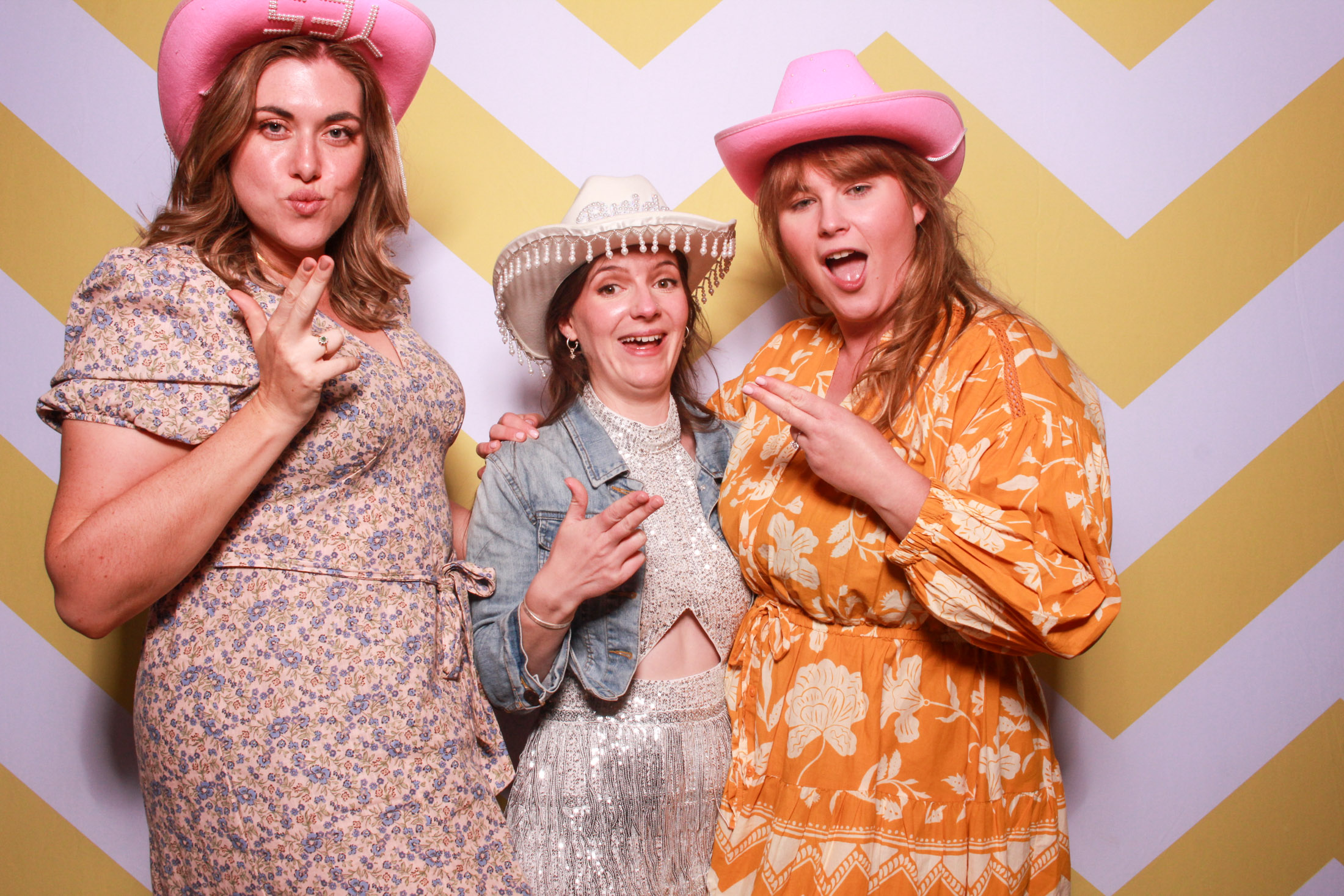 Jocelyn & Simon's Wedding | View more photos from the event at gallery.picturematic.co/u/Picturematic/Jocelyn-Simons-Wedding