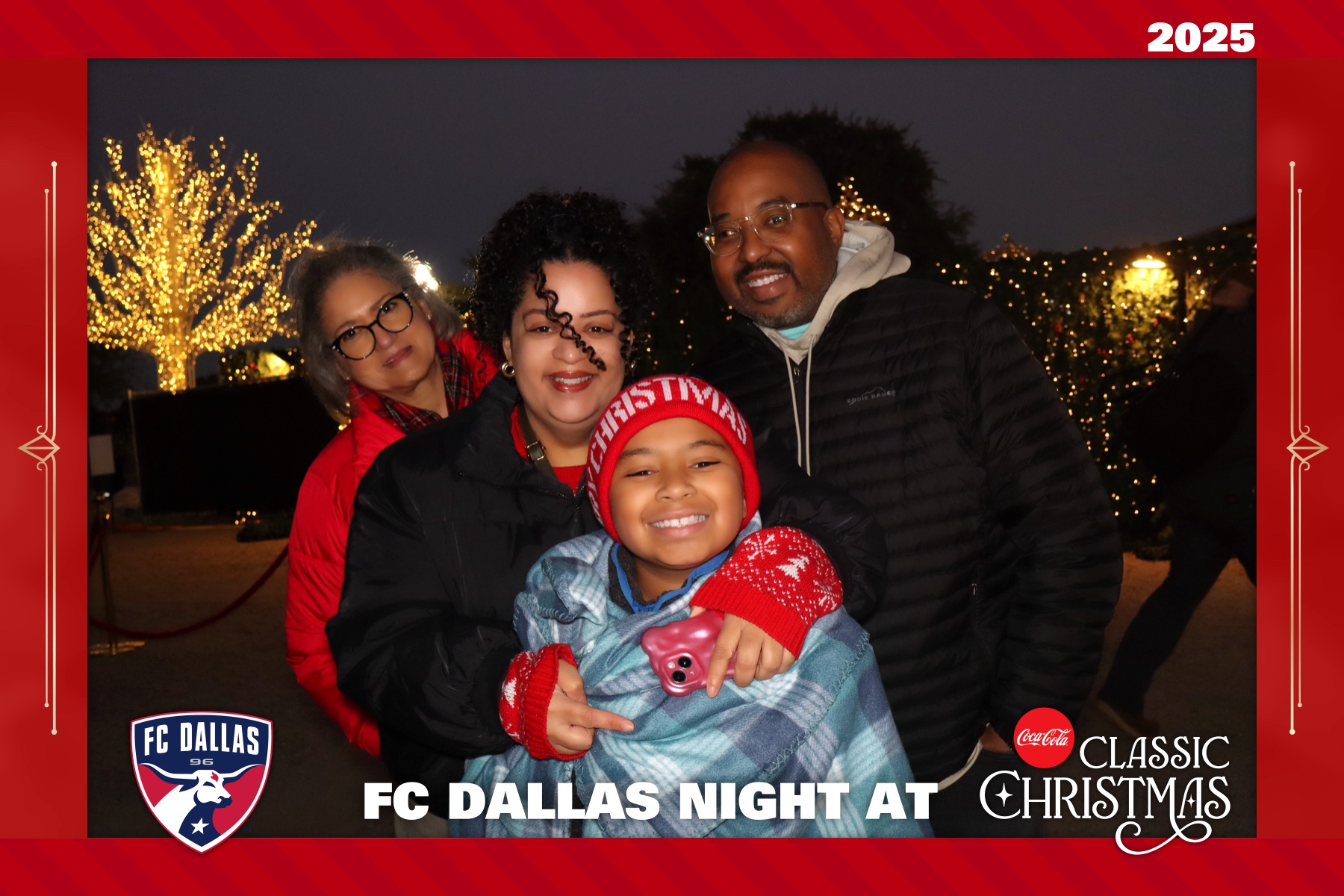 FC DALLAS NIGHT AT CLASSIC CHRISTMAS | View more photos from the event at gallery.rckapturedmemories.com/u/RCKapturedMemories/FC-DALLAS-NIGHT-AT-CLASSIC-CHRISTMAS