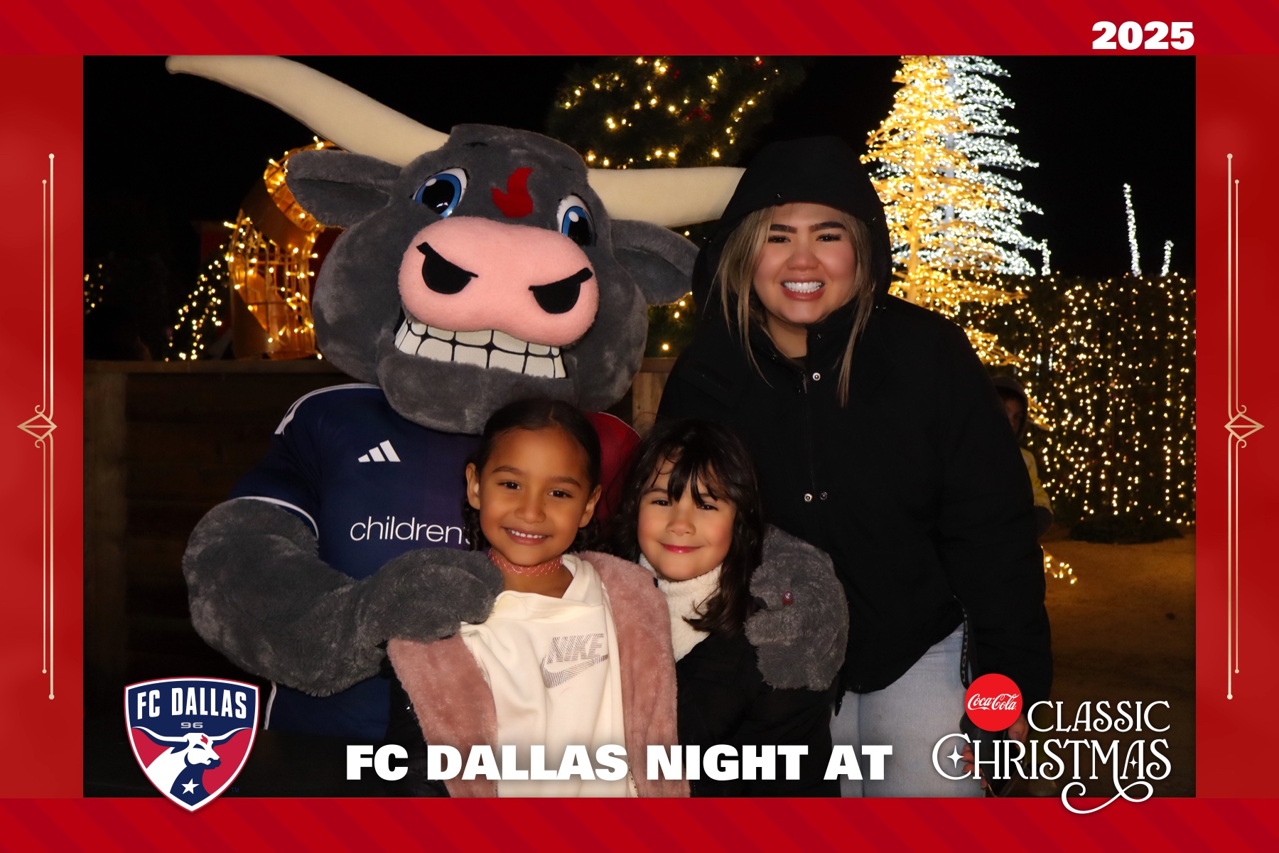FC DALLAS NIGHT AT CLASSIC CHRISTMAS | View more photos from the event at gallery.rckapturedmemories.com/u/RCKapturedMemories/FC-DALLAS-NIGHT-AT-CLASSIC-CHRISTMAS