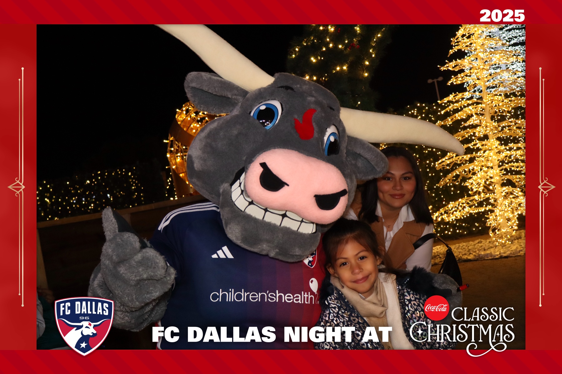 FC DALLAS NIGHT AT CLASSIC CHRISTMAS | View more photos from the event at gallery.rckapturedmemories.com/u/RCKapturedMemories/FC-DALLAS-NIGHT-AT-CLASSIC-CHRISTMAS
