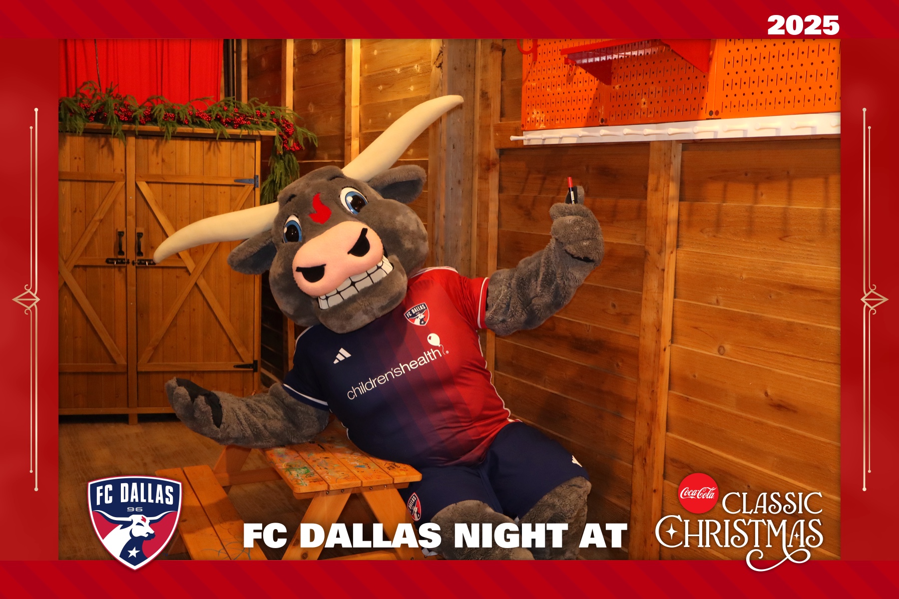 FC DALLAS NIGHT AT CLASSIC CHRISTMAS | View more photos from the event at gallery.rckapturedmemories.com/u/RCKapturedMemories/FC-DALLAS-NIGHT-AT-CLASSIC-CHRISTMAS