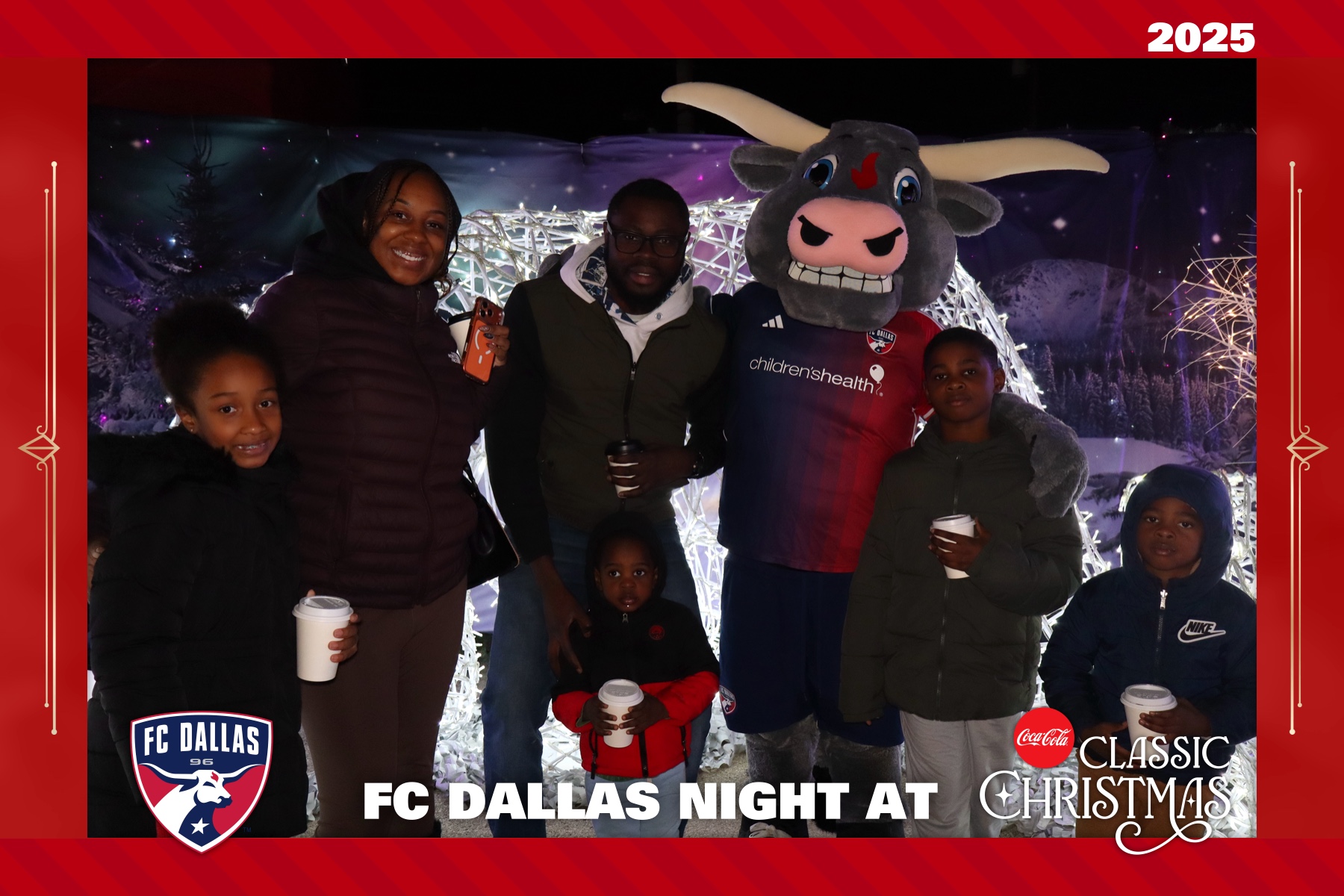 FC DALLAS NIGHT AT CLASSIC CHRISTMAS | View more photos from the event at gallery.rckapturedmemories.com/u/RCKapturedMemories/FC-DALLAS-NIGHT-AT-CLASSIC-CHRISTMAS