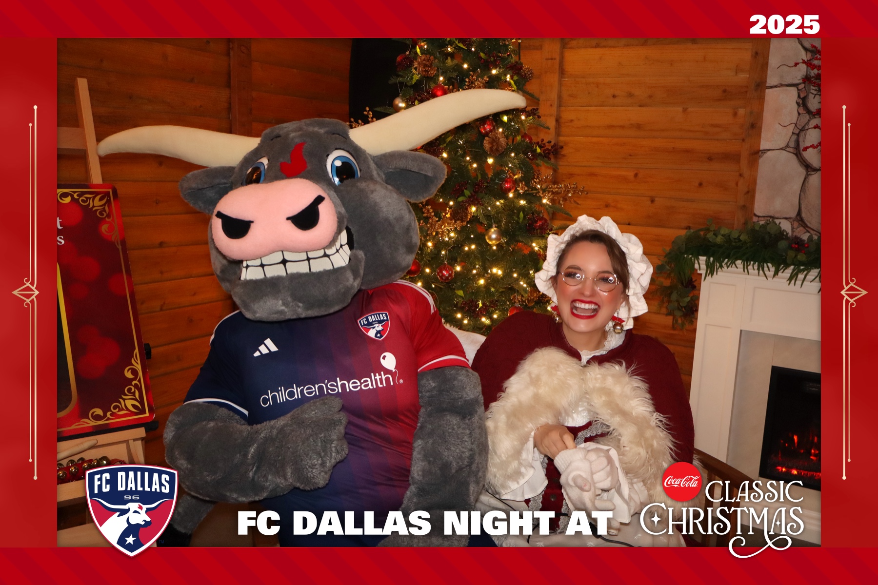 FC DALLAS NIGHT AT CLASSIC CHRISTMAS | View more photos from the event at gallery.rckapturedmemories.com/u/RCKapturedMemories/FC-DALLAS-NIGHT-AT-CLASSIC-CHRISTMAS