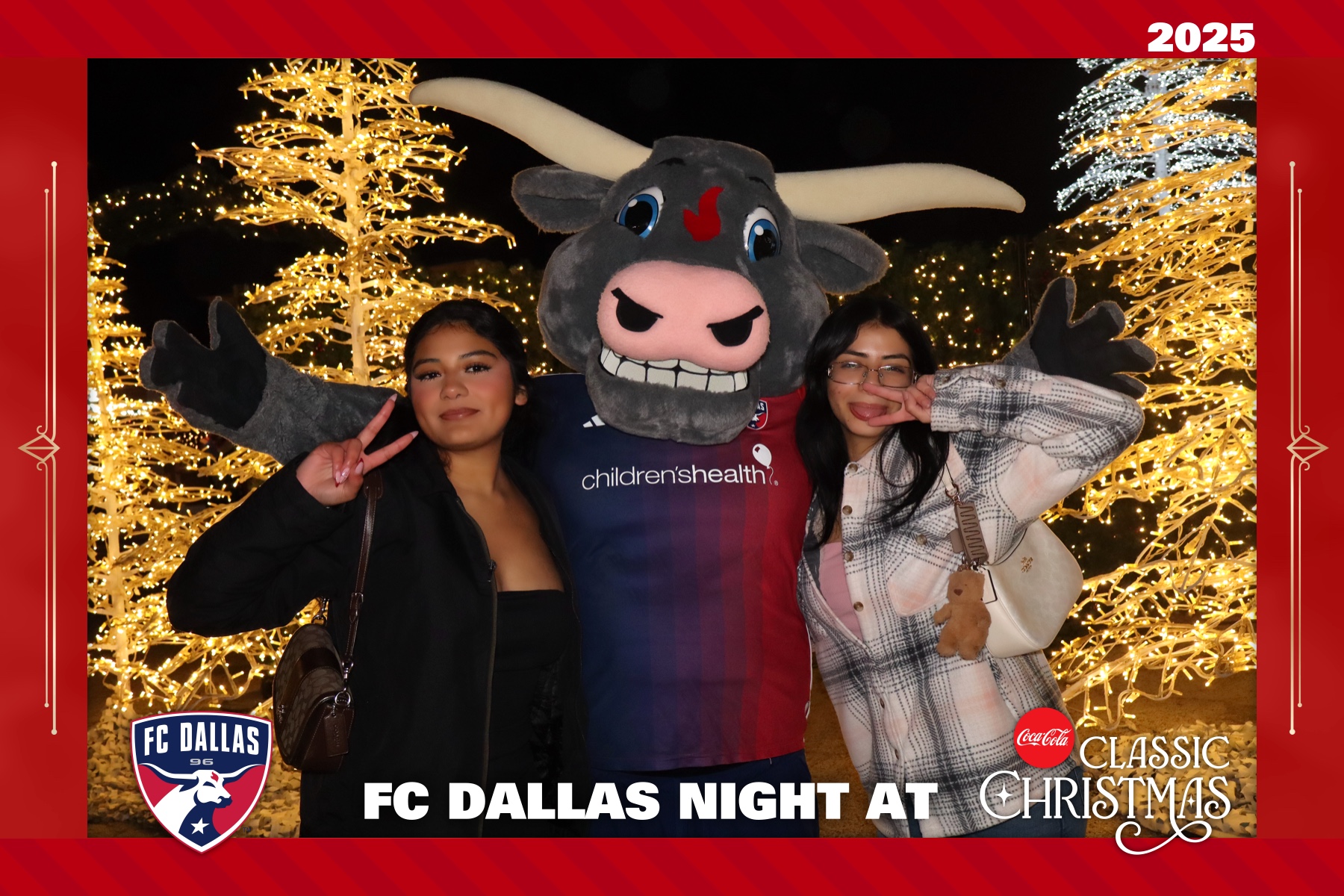 FC DALLAS NIGHT AT CLASSIC CHRISTMAS | View more photos from the event at gallery.rckapturedmemories.com/u/RCKapturedMemories/FC-DALLAS-NIGHT-AT-CLASSIC-CHRISTMAS