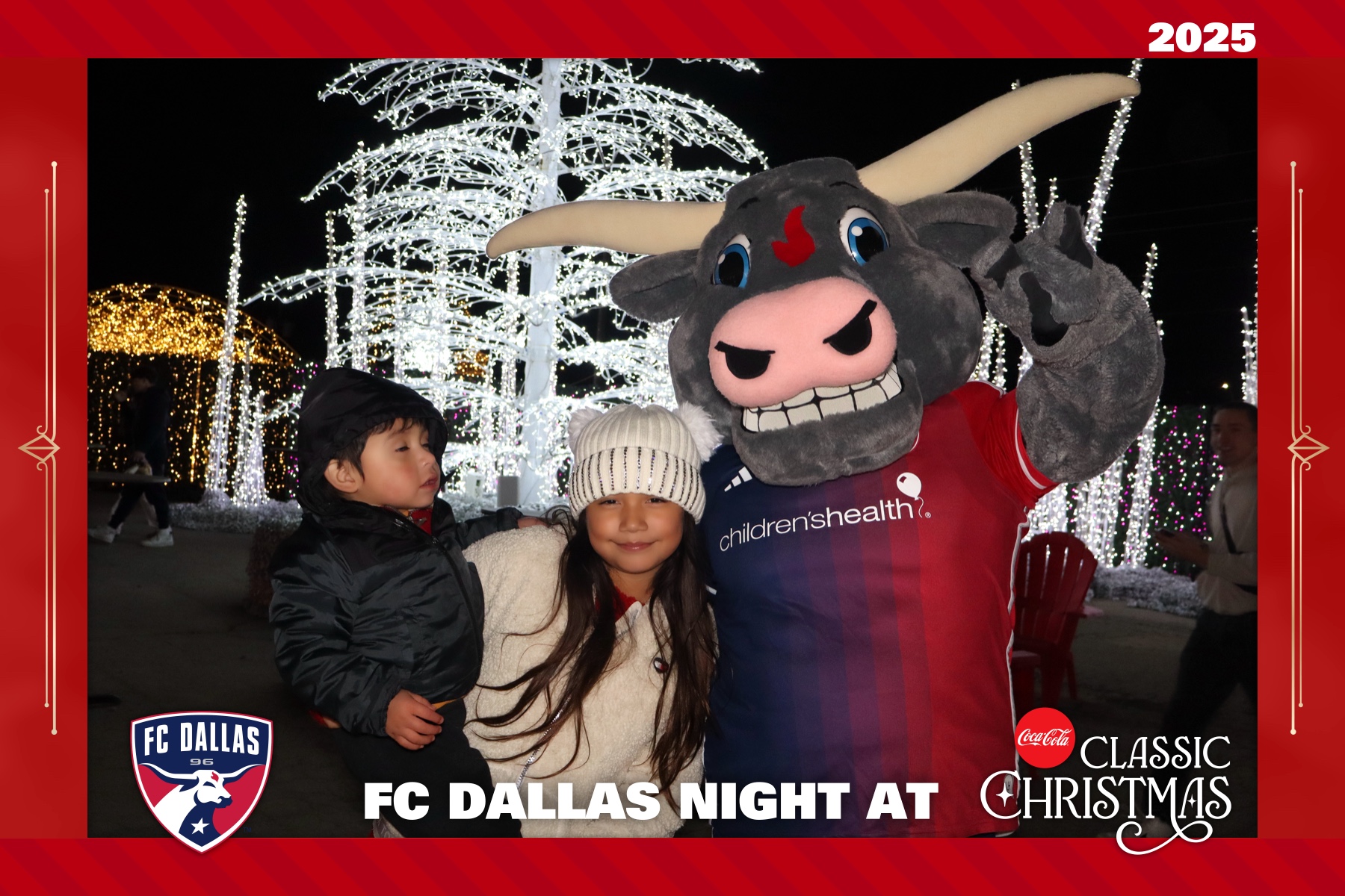 FC DALLAS NIGHT AT CLASSIC CHRISTMAS | View more photos from the event at gallery.rckapturedmemories.com/u/RCKapturedMemories/FC-DALLAS-NIGHT-AT-CLASSIC-CHRISTMAS
