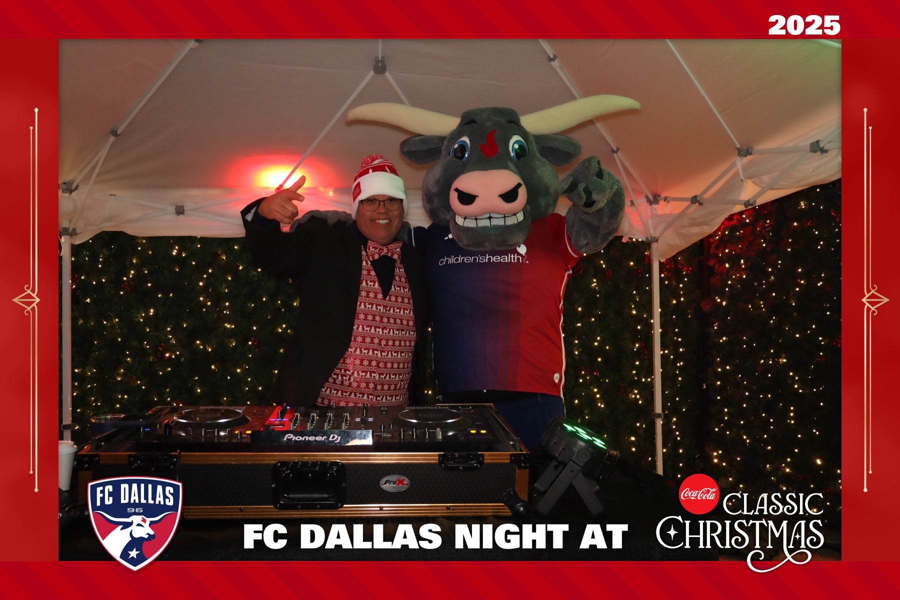 FC DALLAS NIGHT AT CLASSIC CHRISTMAS | View more photos from the event at gallery.rckapturedmemories.com/u/RCKapturedMemories/FC-DALLAS-NIGHT-AT-CLASSIC-CHRISTMAS