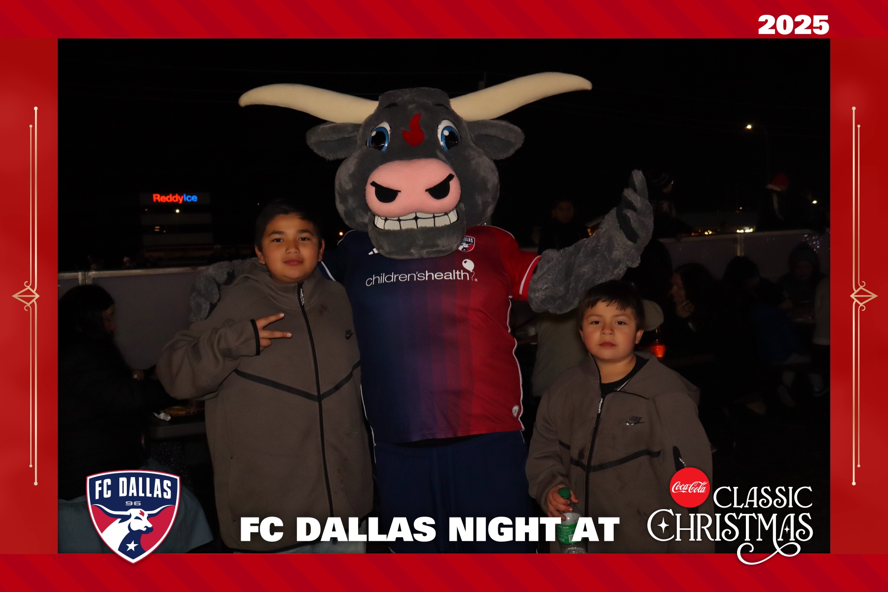 FC DALLAS NIGHT AT CLASSIC CHRISTMAS | View more photos from the event at gallery.rckapturedmemories.com/u/RCKapturedMemories/FC-DALLAS-NIGHT-AT-CLASSIC-CHRISTMAS