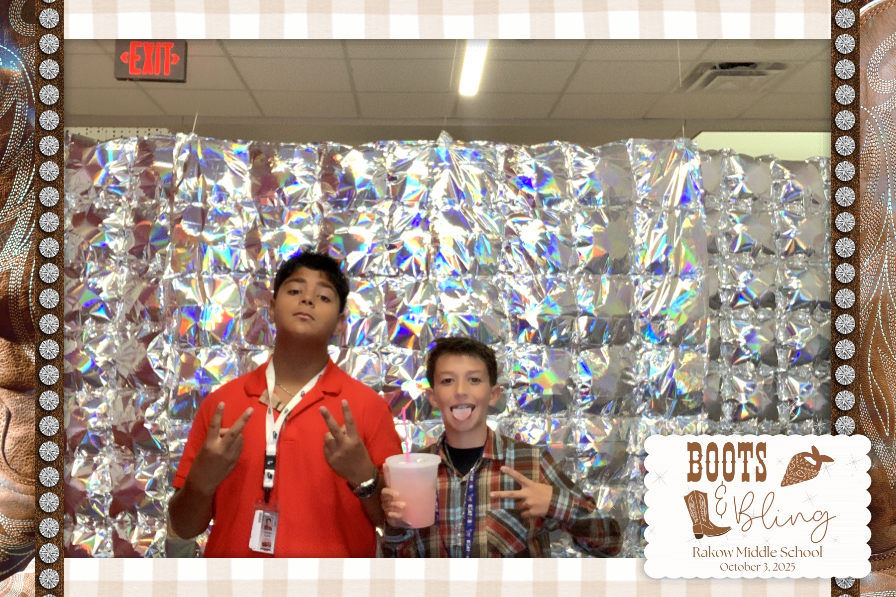 Rakow MS Dance - Boots & Bling | View more photos from the event at gallery.rckapturedmemories.com/u/RCKapturedMemories/Rakow-MS-Dance-Boots-Bling