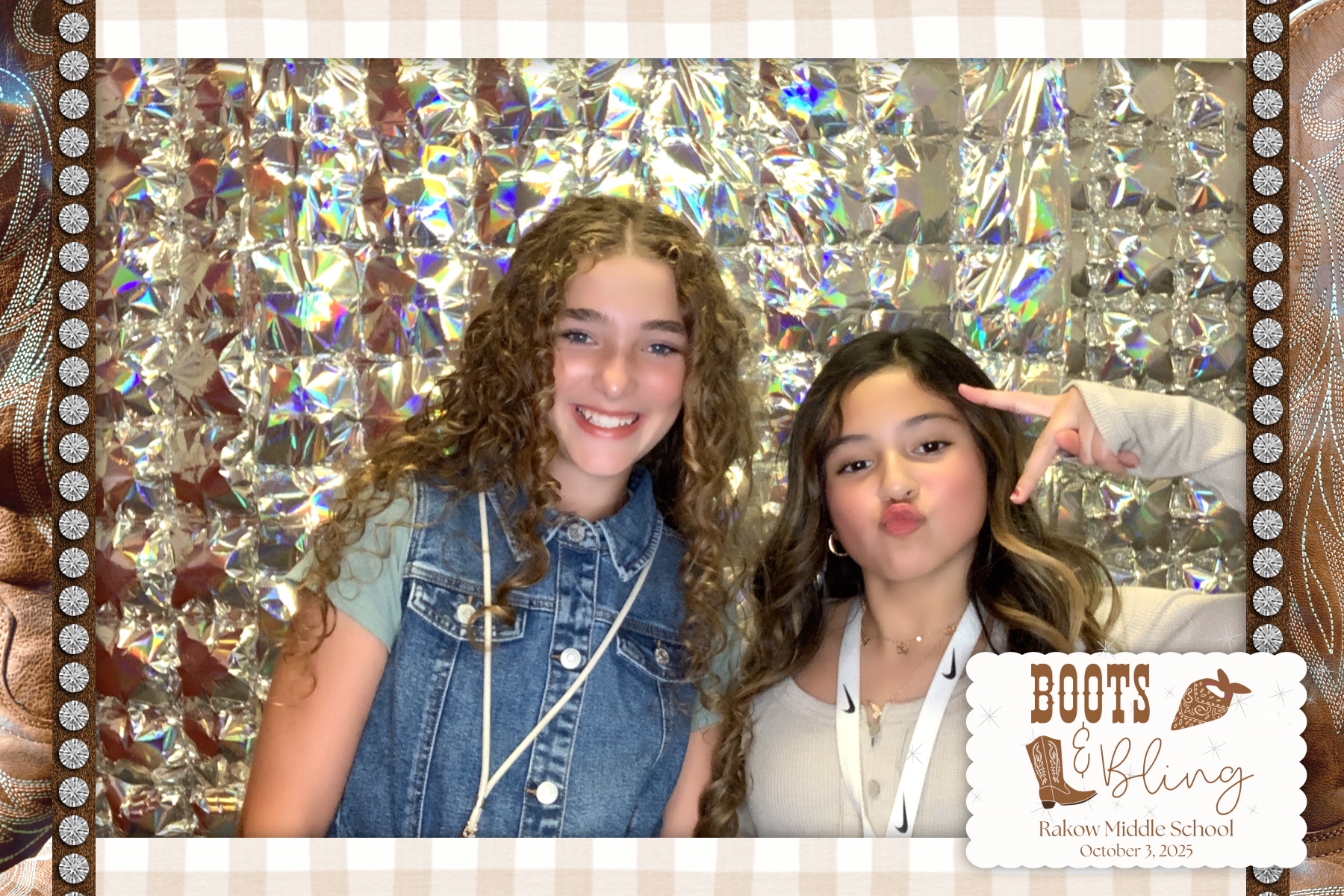 Rakow MS Dance - Boots & Bling | View more photos from the event at gallery.rckapturedmemories.com/u/RCKapturedMemories/Rakow-MS-Dance-Boots-Bling