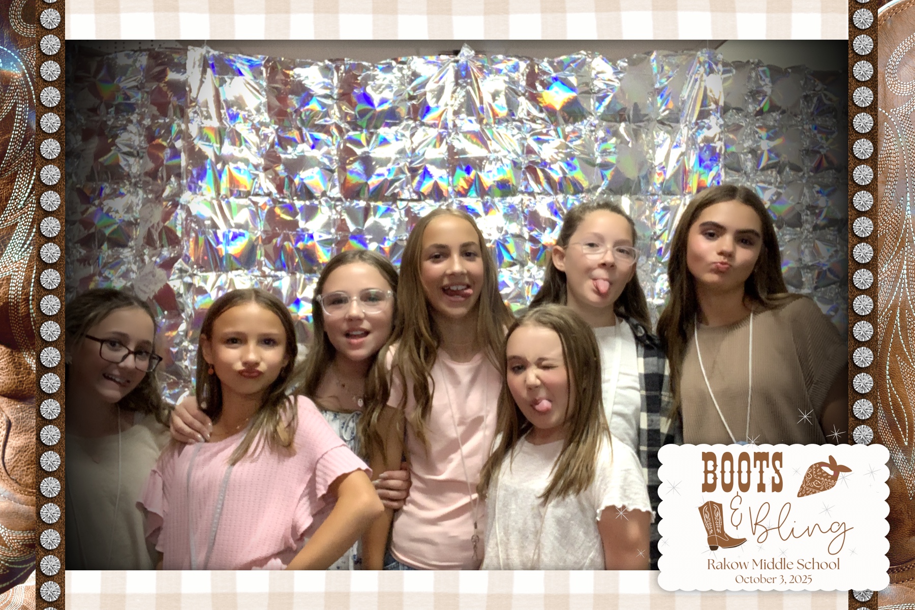 Rakow MS Dance - Boots & Bling | View more photos from the event at gallery.rckapturedmemories.com/u/RCKapturedMemories/Rakow-MS-Dance-Boots-Bling