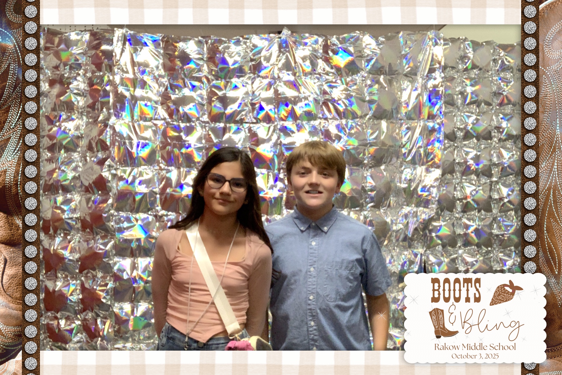 Rakow MS Dance - Boots & Bling | View more photos from the event at gallery.rckapturedmemories.com/u/RCKapturedMemories/Rakow-MS-Dance-Boots-Bling