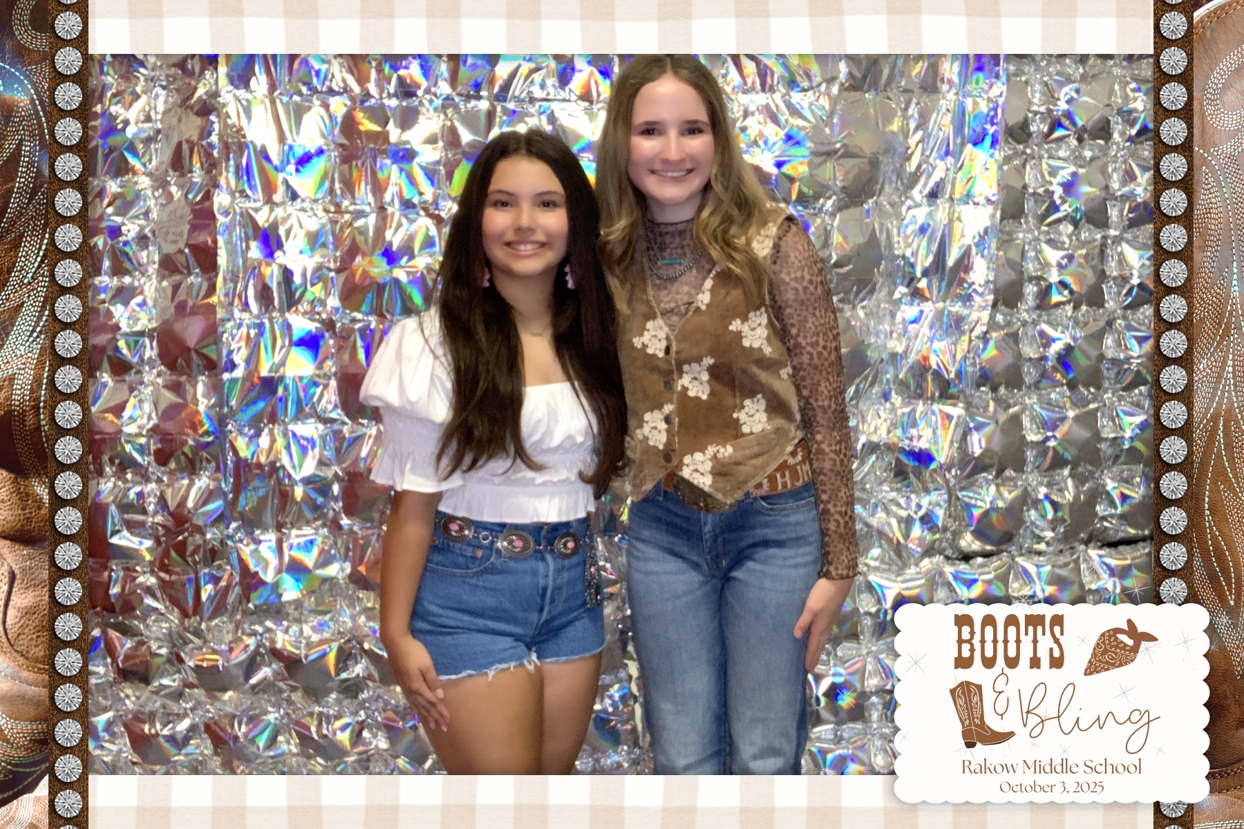 Rakow MS Dance - Boots & Bling | View more photos from the event at gallery.rckapturedmemories.com/u/RCKapturedMemories/Rakow-MS-Dance-Boots-Bling