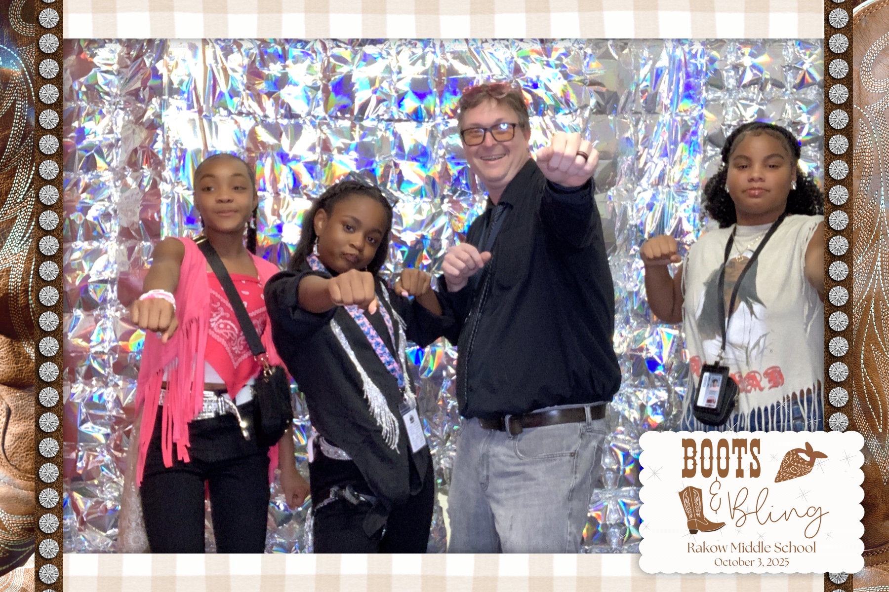 Rakow MS Dance - Boots & Bling | View more photos from the event at gallery.rckapturedmemories.com/u/RCKapturedMemories/Rakow-MS-Dance-Boots-Bling