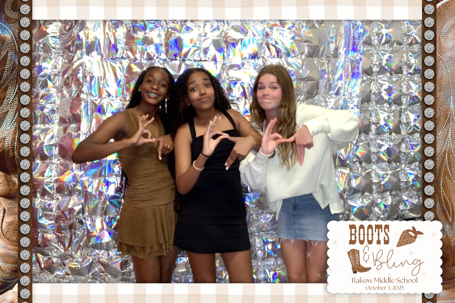 Rakow MS Dance - Boots & Bling | View more photos from the event at gallery.rckapturedmemories.com/u/RCKapturedMemories/Rakow-MS-Dance-Boots-Bling