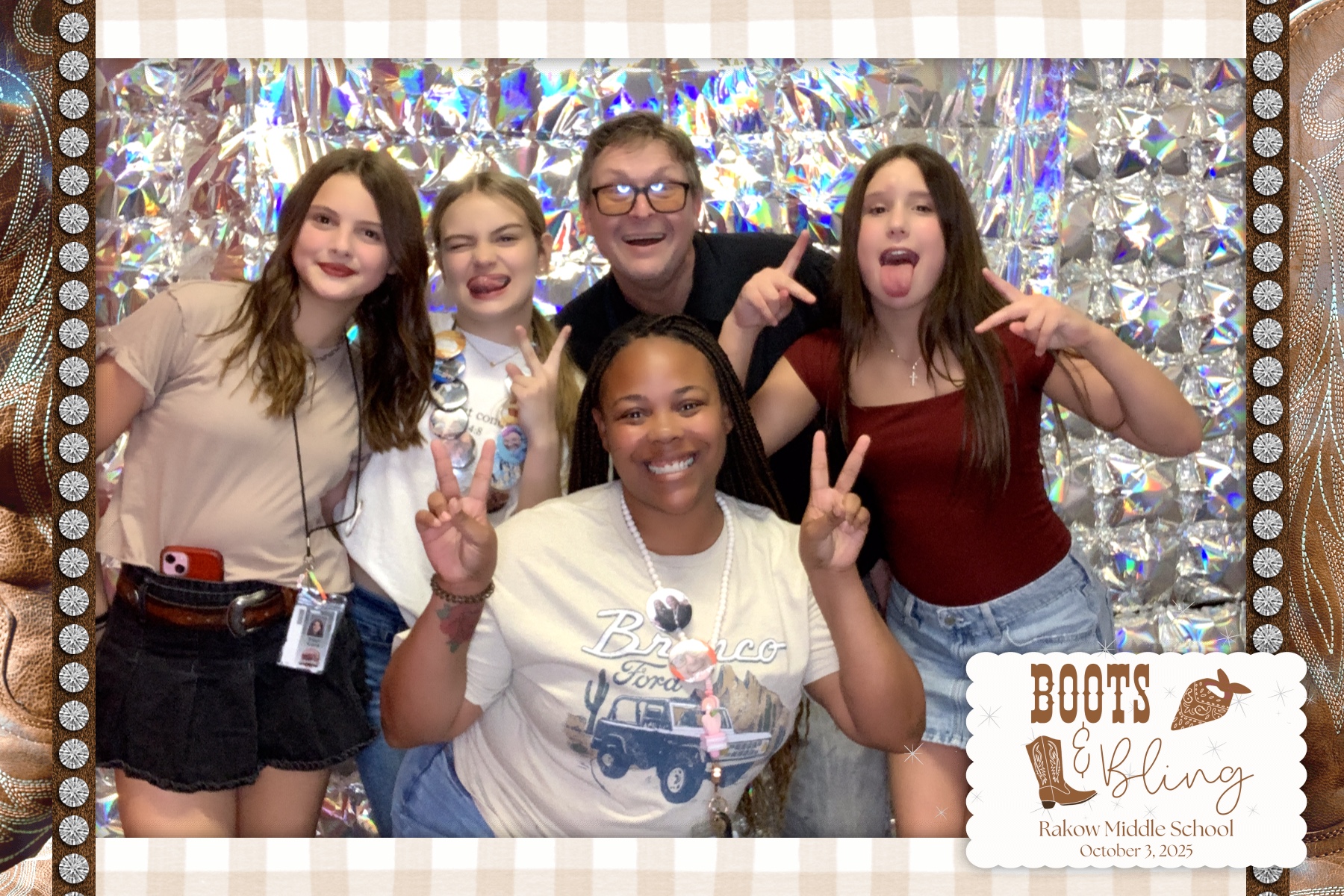 Rakow MS Dance - Boots & Bling | View more photos from the event at gallery.rckapturedmemories.com/u/RCKapturedMemories/Rakow-MS-Dance-Boots-Bling