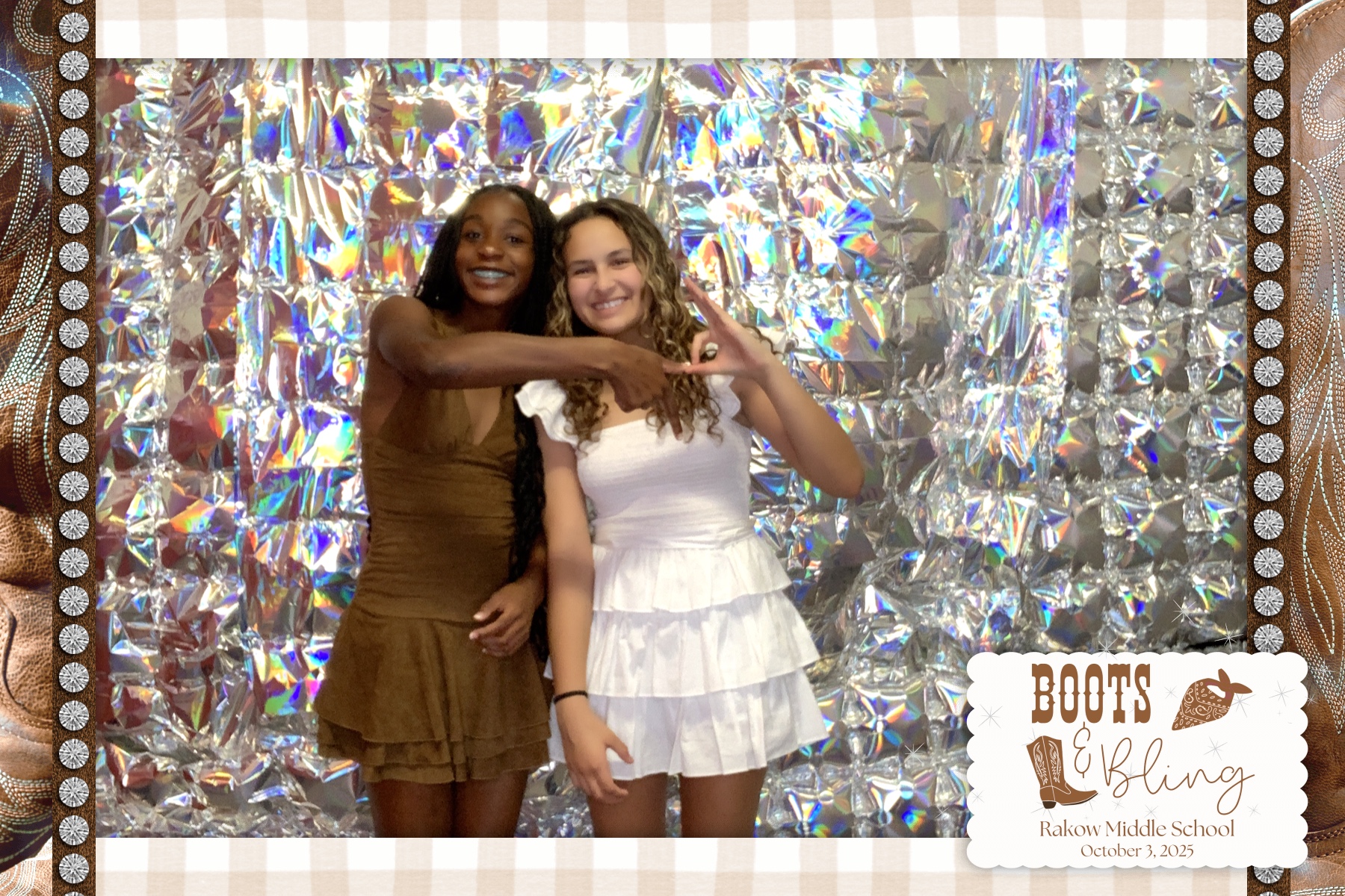 Rakow MS Dance - Boots & Bling | View more photos from the event at gallery.rckapturedmemories.com/u/RCKapturedMemories/Rakow-MS-Dance-Boots-Bling