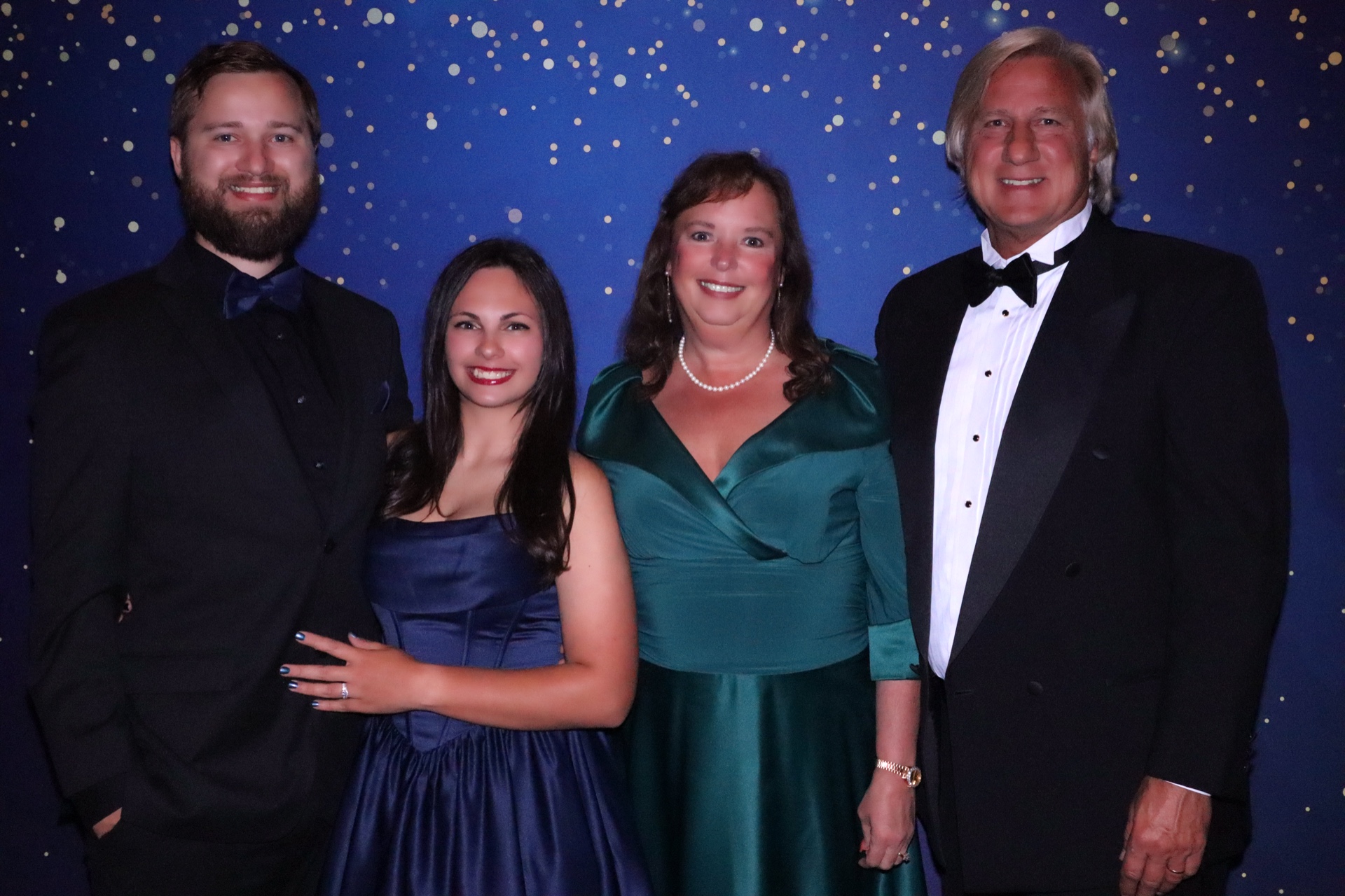 Rockwall Women's League:  Paris After Dark | View more photos from the event at gallery.rckapturedmemories.com/u/RCKapturedMemories/Rockwall-Womens-League-Paris-After-Dark