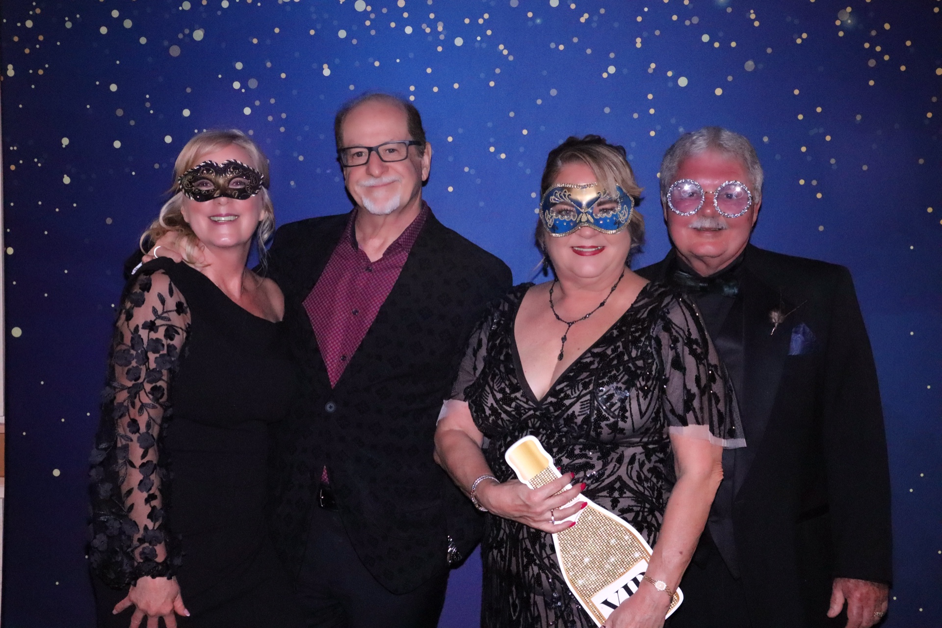 Rockwall Women's League:  Paris After Dark | View more photos from the event at gallery.rckapturedmemories.com/u/RCKapturedMemories/Rockwall-Womens-League-Paris-After-Dark