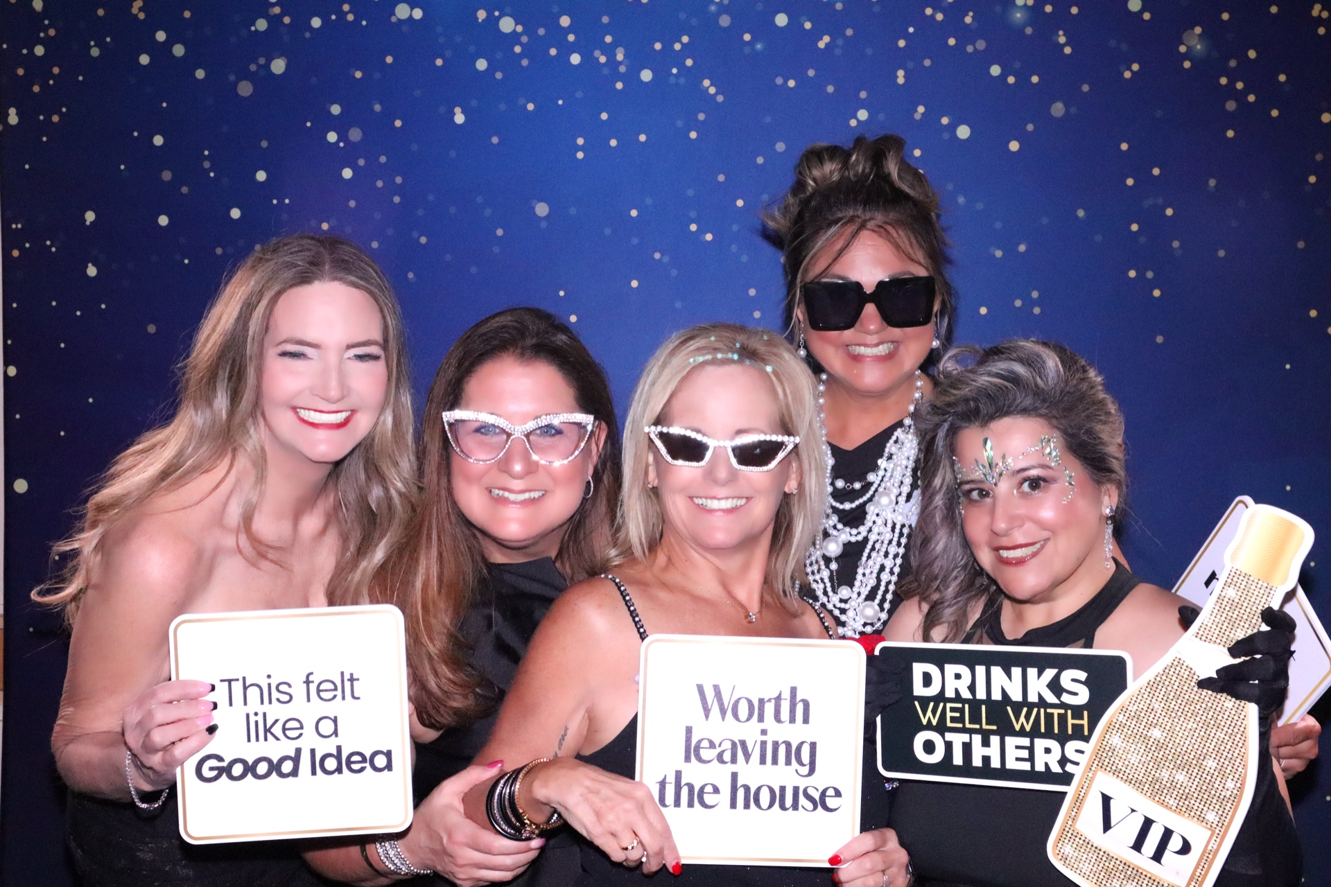 Rockwall Women's League:  Paris After Dark | View more photos from the event at gallery.rckapturedmemories.com/u/RCKapturedMemories/Rockwall-Womens-League-Paris-After-Dark