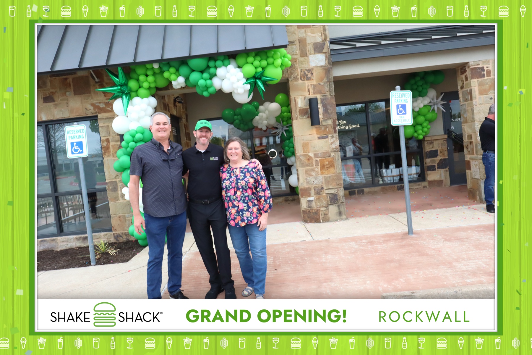 Shake Shack - Rockwall Grand Opening | View more photos from the event at gallery.rckapturedmemories.com/u/RCKapturedMemories/Shake-Shack-Rockwall-Grand-Opening