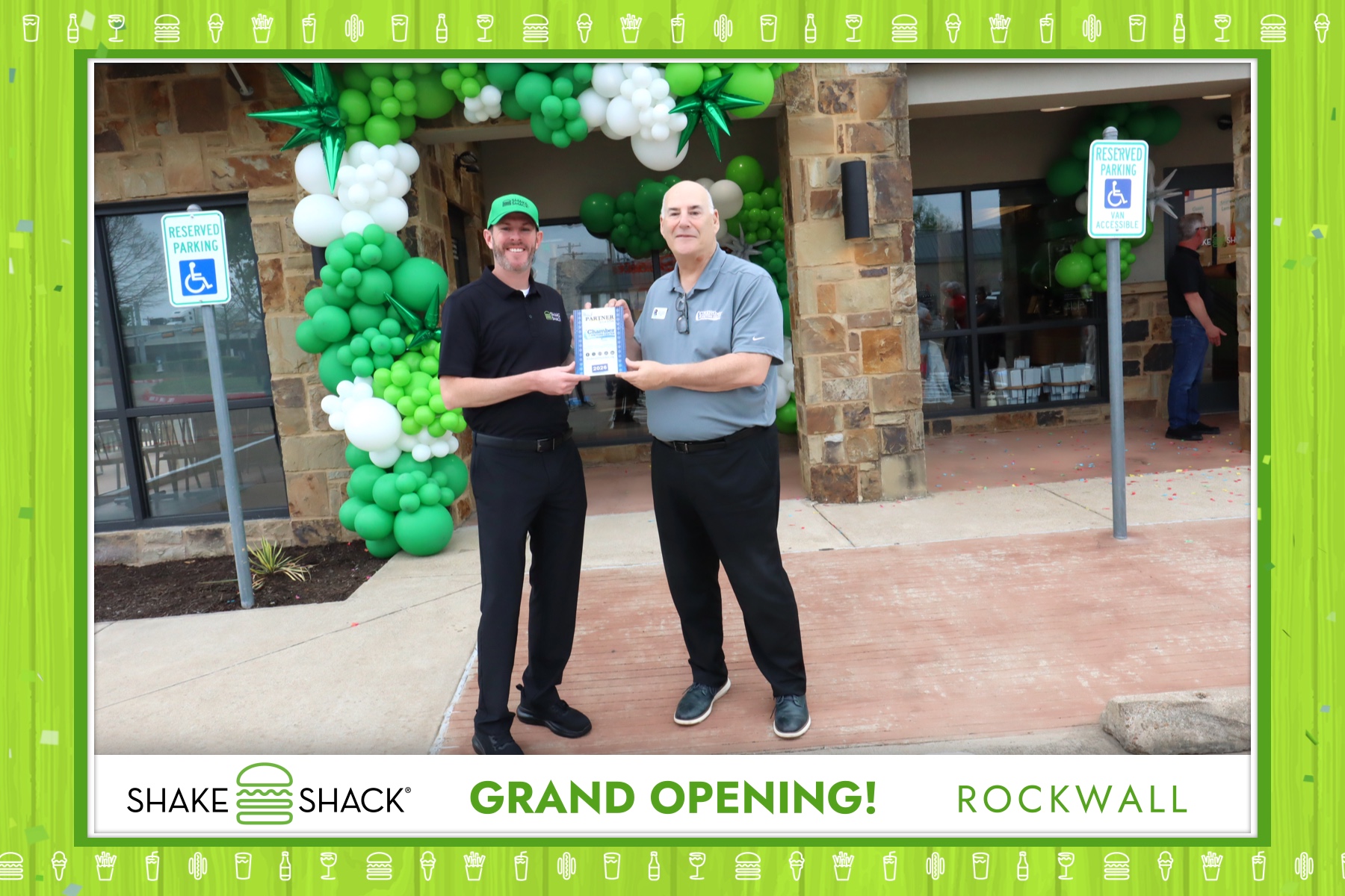 Shake Shack - Rockwall Grand Opening | View more photos from the event at gallery.rckapturedmemories.com/u/RCKapturedMemories/Shake-Shack-Rockwall-Grand-Opening