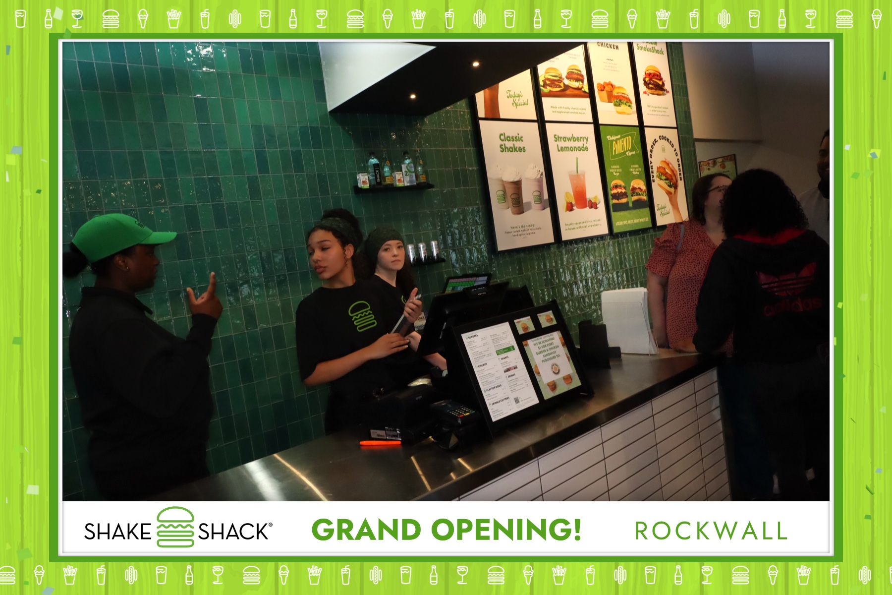 Shake Shack - Rockwall Grand Opening | View more photos from the event at gallery.rckapturedmemories.com/u/RCKapturedMemories/Shake-Shack-Rockwall-Grand-Opening