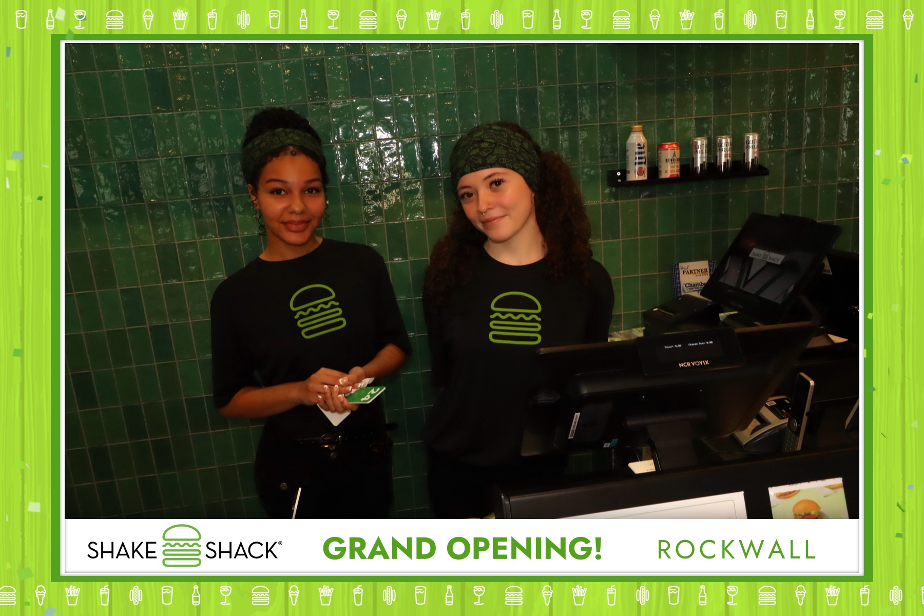 Shake Shack - Rockwall Grand Opening | View more photos from the event at gallery.rckapturedmemories.com/u/RCKapturedMemories/Shake-Shack-Rockwall-Grand-Opening