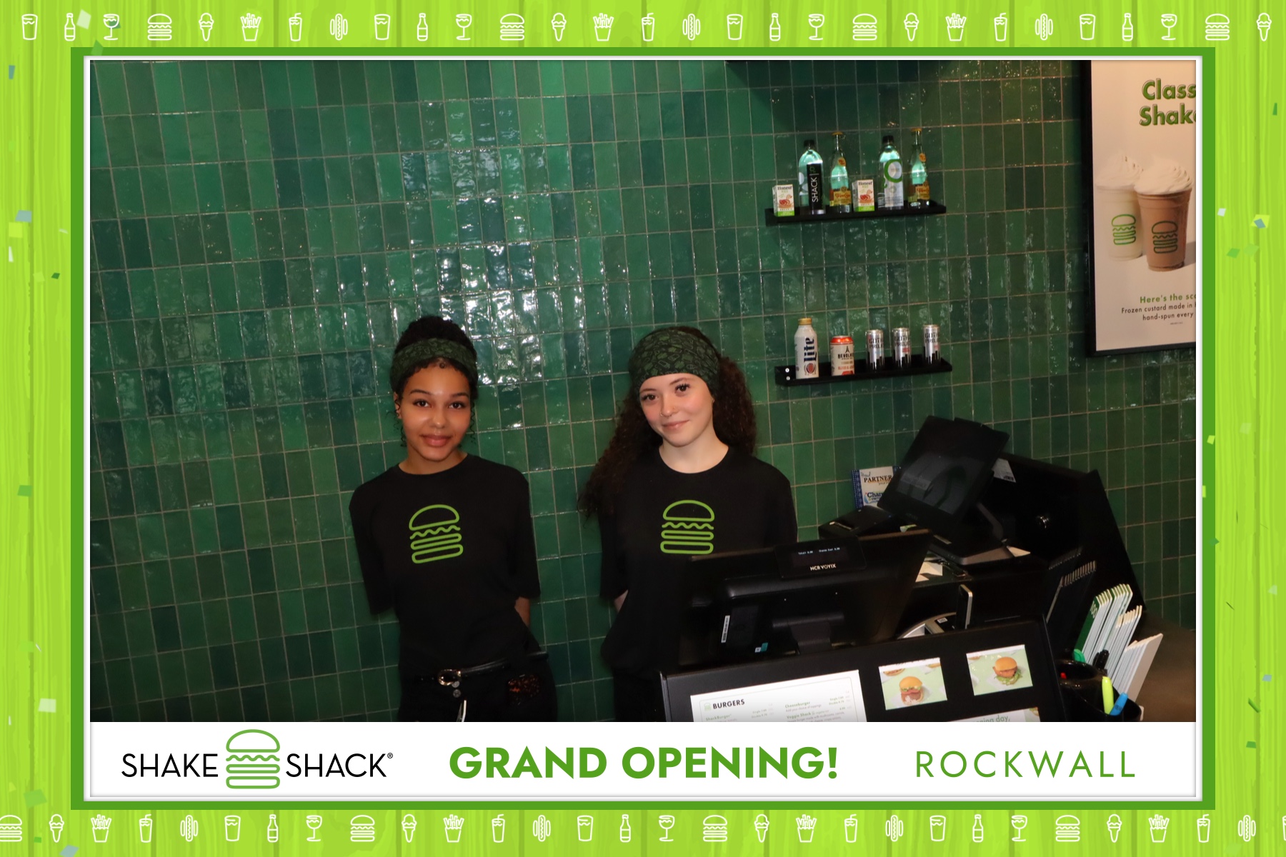 Shake Shack - Rockwall Grand Opening | View more photos from the event at gallery.rckapturedmemories.com/u/RCKapturedMemories/Shake-Shack-Rockwall-Grand-Opening