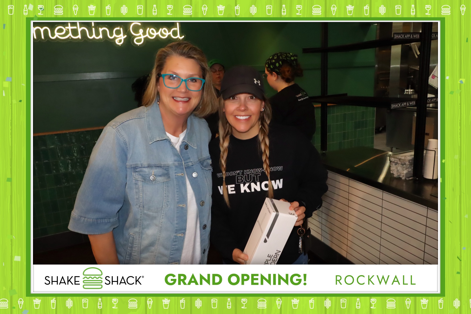 Shake Shack - Rockwall Grand Opening | View more photos from the event at gallery.rckapturedmemories.com/u/RCKapturedMemories/Shake-Shack-Rockwall-Grand-Opening