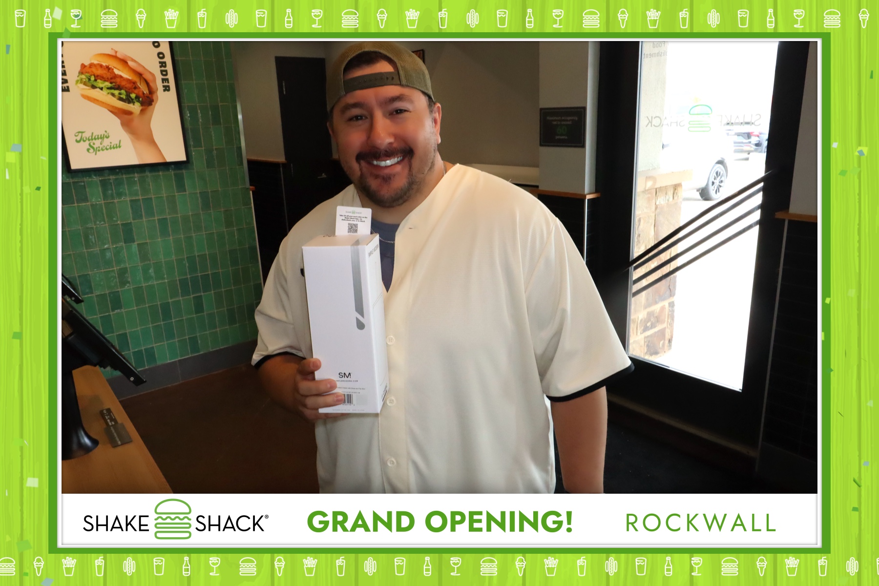 Shake Shack - Rockwall Grand Opening | View more photos from the event at gallery.rckapturedmemories.com/u/RCKapturedMemories/Shake-Shack-Rockwall-Grand-Opening