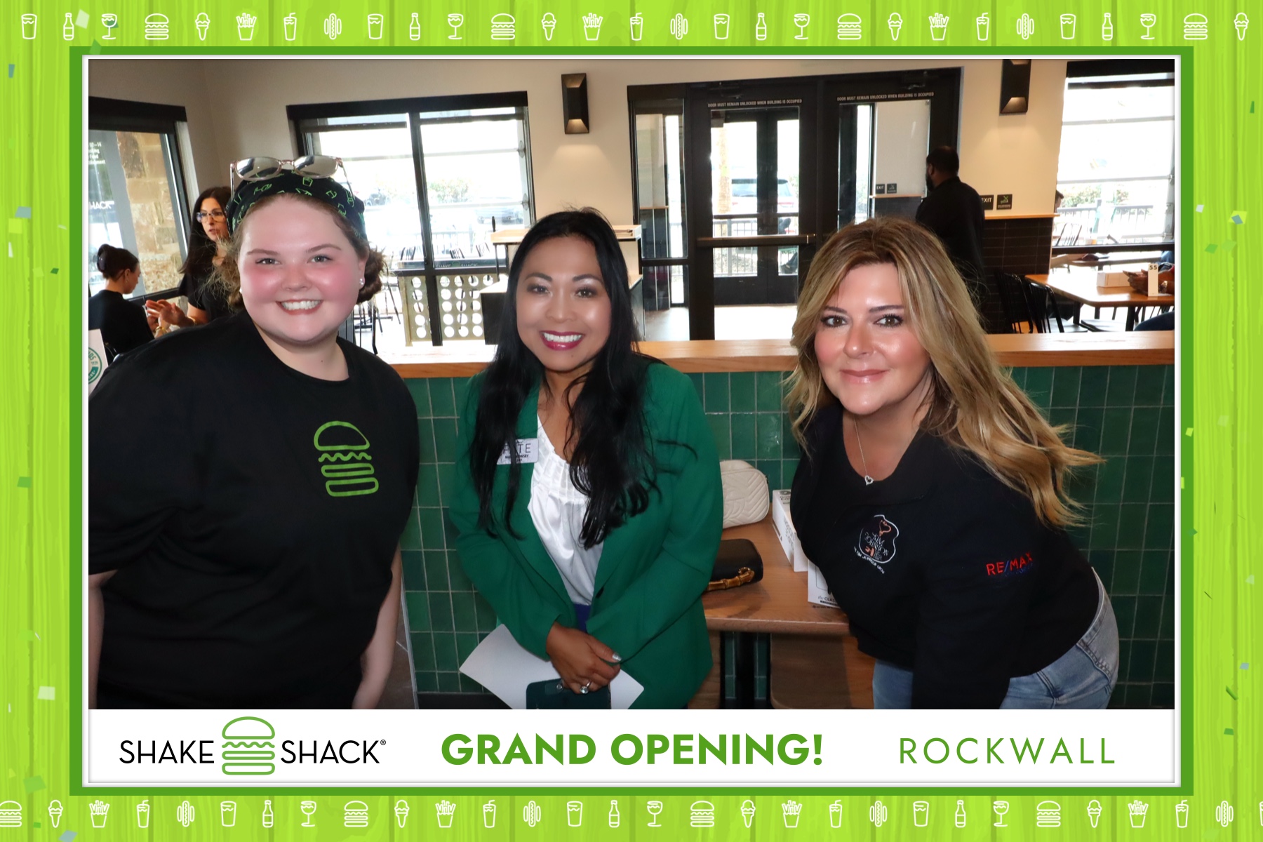Shake Shack - Rockwall Grand Opening | View more photos from the event at gallery.rckapturedmemories.com/u/RCKapturedMemories/Shake-Shack-Rockwall-Grand-Opening
