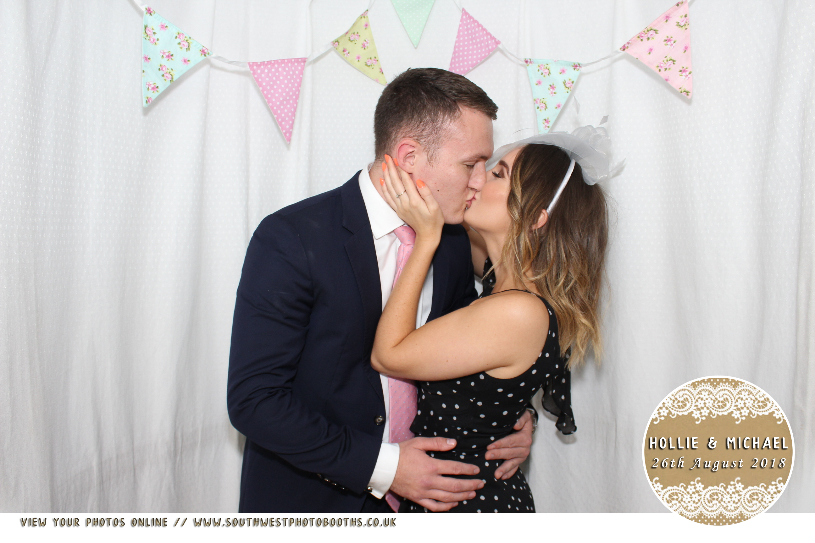 Hollie and Michael | View more photos from the event at gallery.southwestphotobooths.co.uk/u/SWPB/Hollie-and-Michael