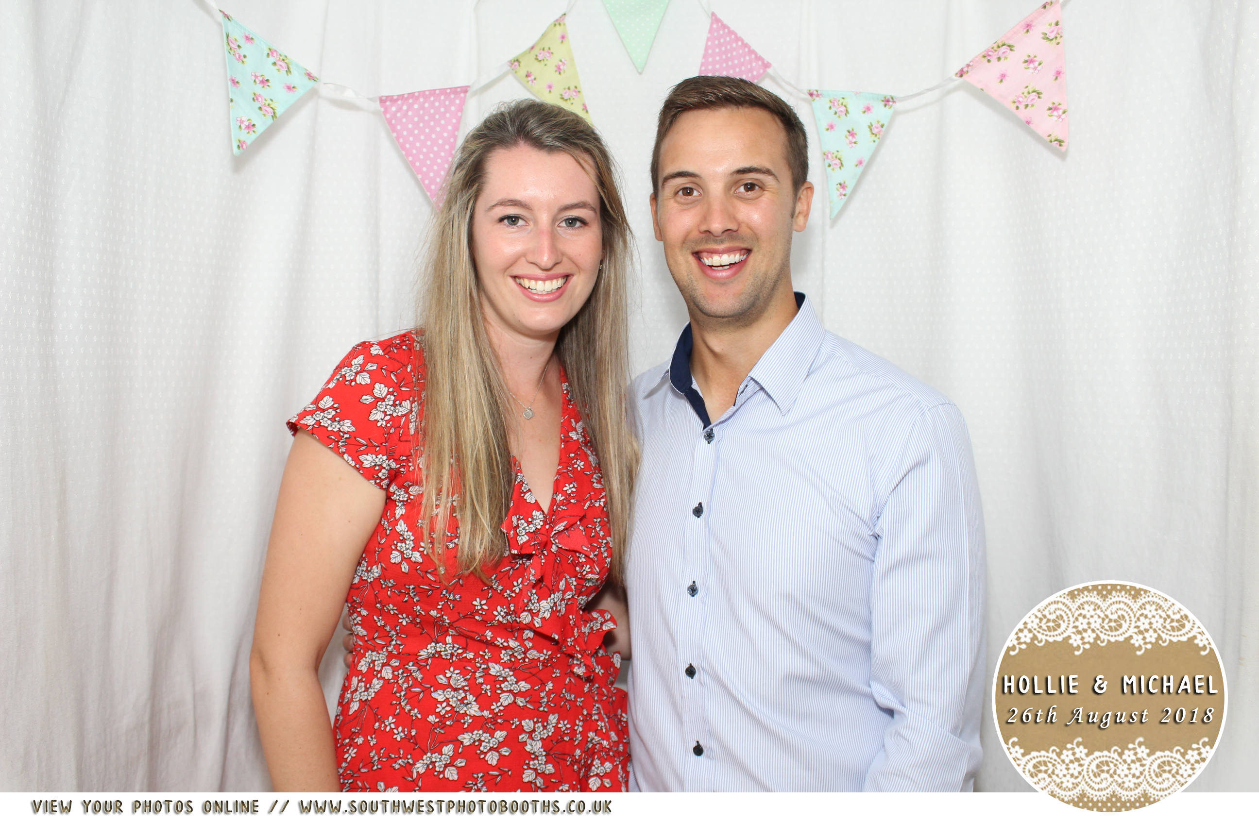 Hollie and Michael | View more photos from the event at gallery.southwestphotobooths.co.uk/u/SWPB/Hollie-and-Michael