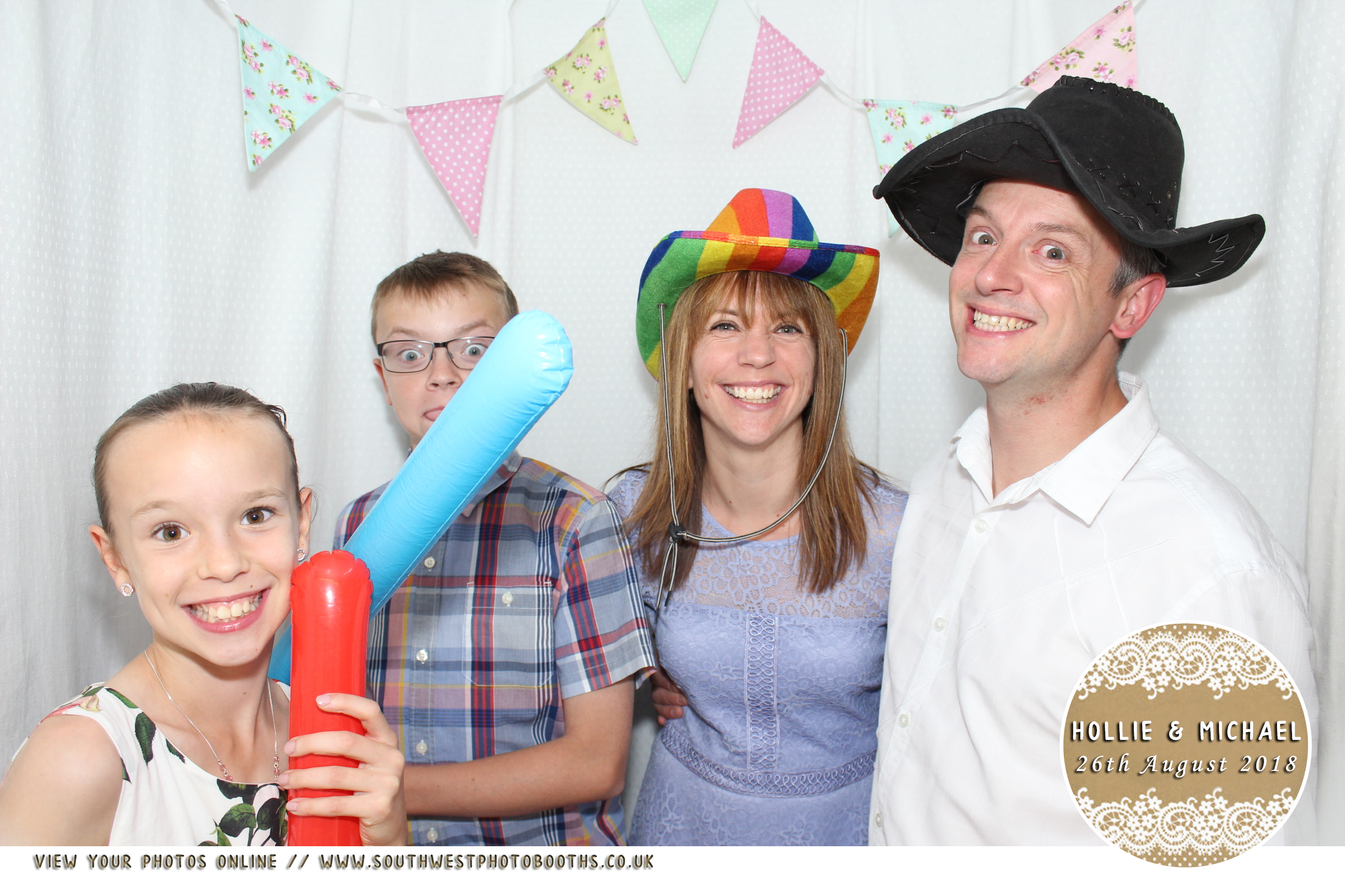 Hollie and Michael | View more photos from the event at gallery.southwestphotobooths.co.uk/u/SWPB/Hollie-and-Michael