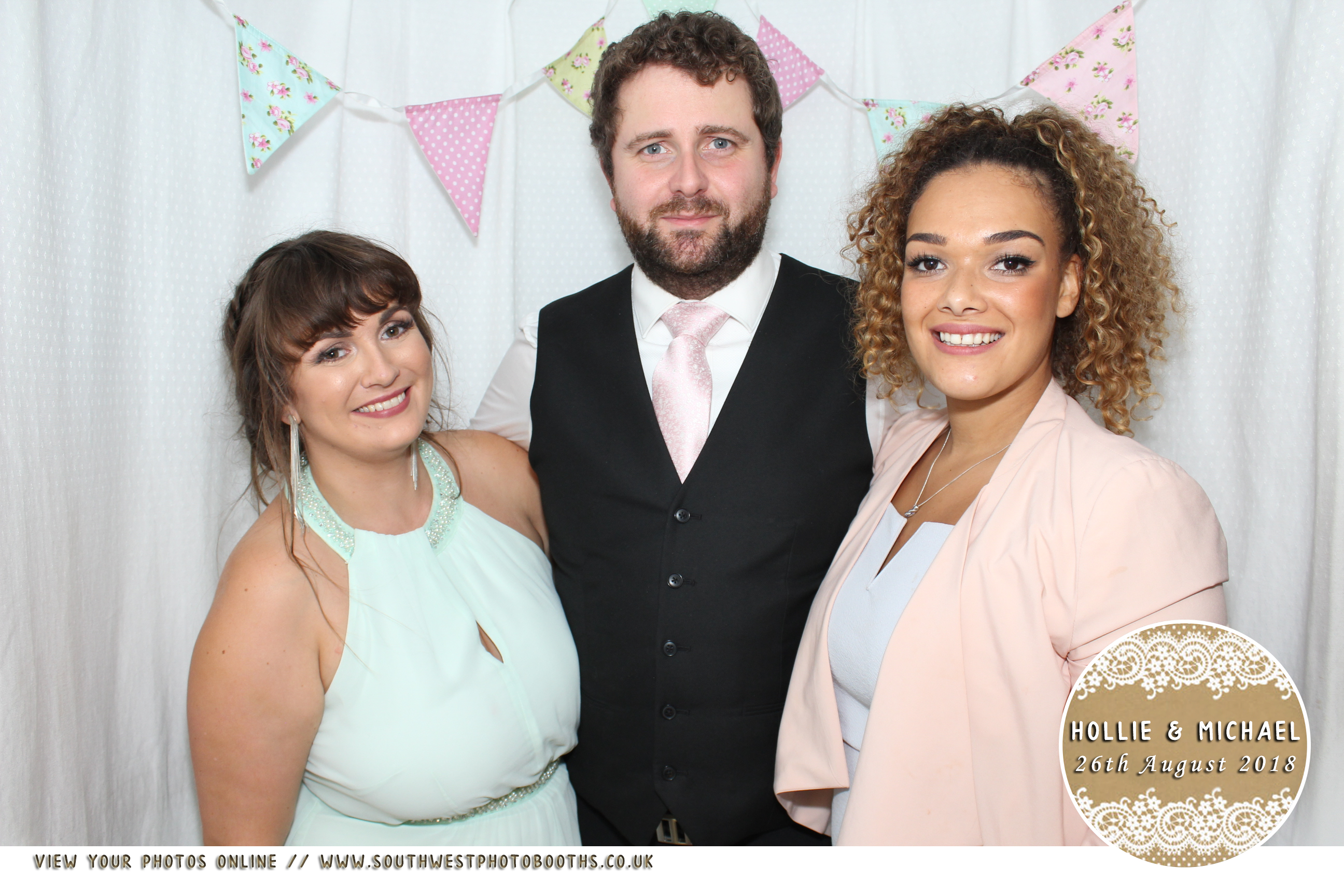 Hollie and Michael | View more photos from the event at gallery.southwestphotobooths.co.uk/u/SWPB/Hollie-and-Michael