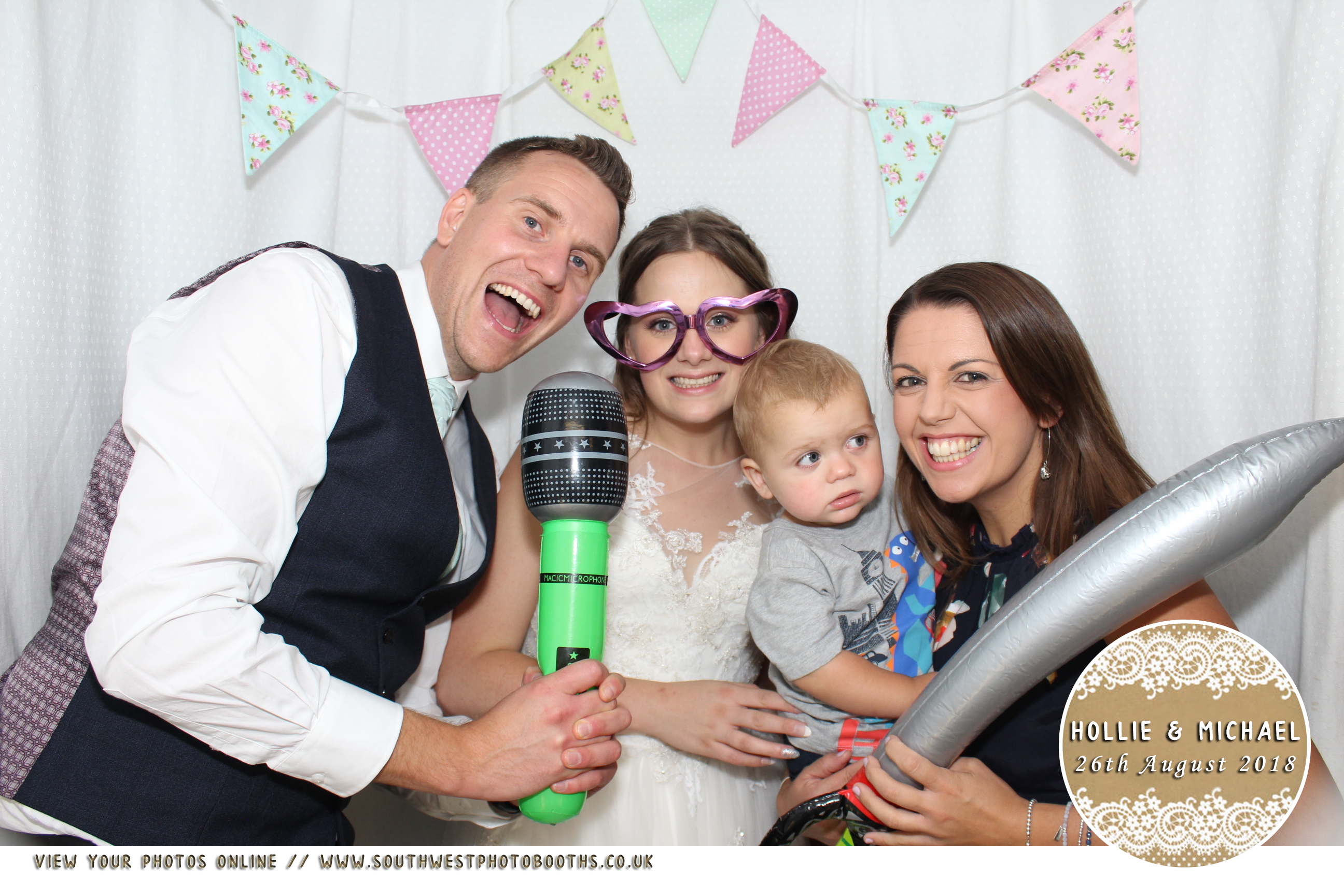 Hollie and Michael | View more photos from the event at gallery.southwestphotobooths.co.uk/u/SWPB/Hollie-and-Michael