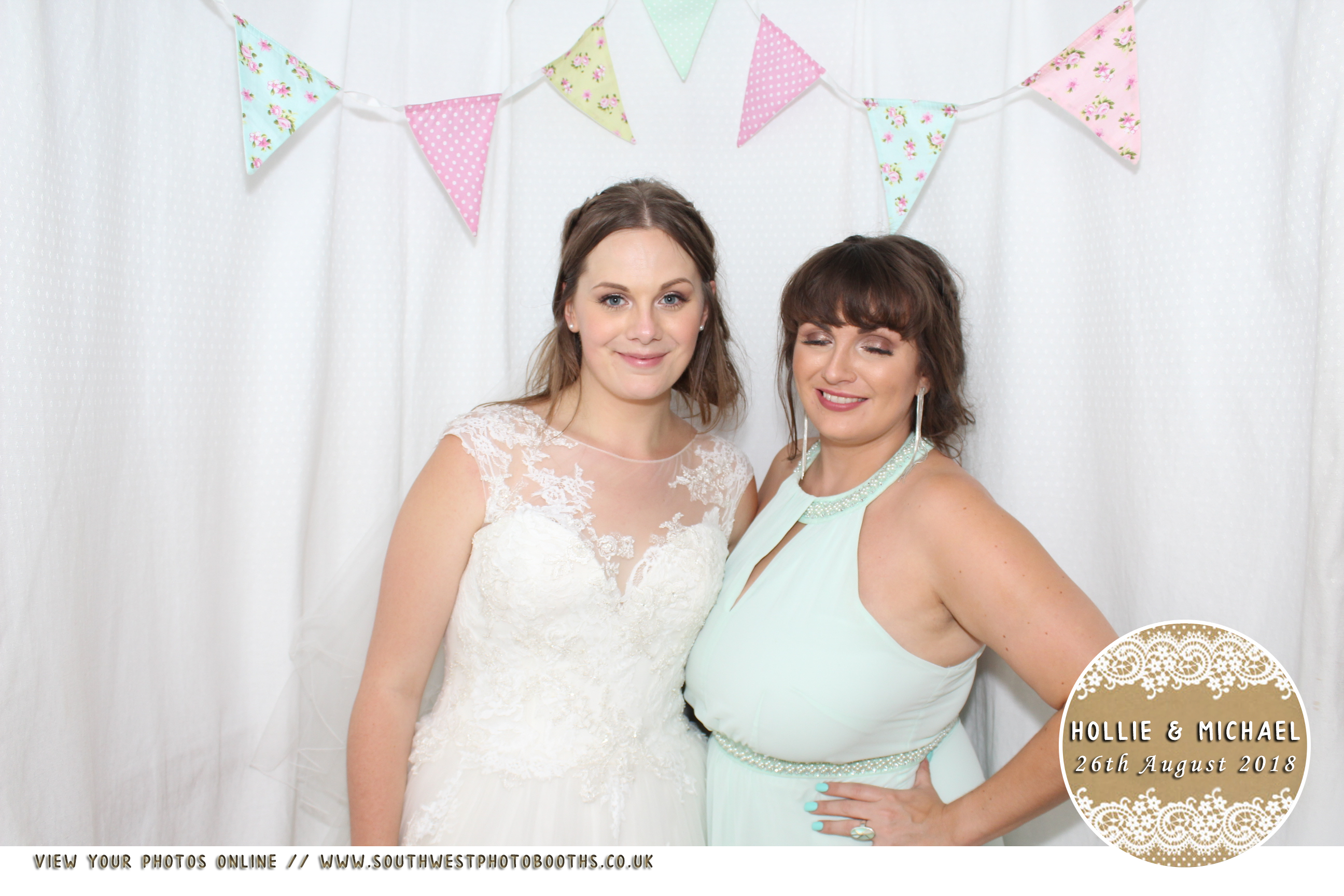 Hollie and Michael | View more photos from the event at gallery.southwestphotobooths.co.uk/u/SWPB/Hollie-and-Michael