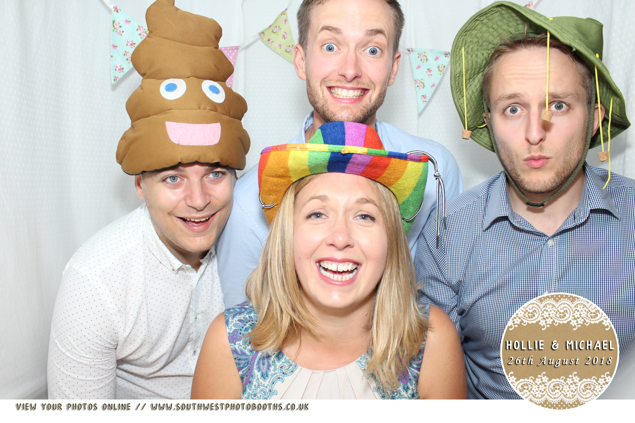 Hollie and Michael | View more photos from the event at gallery.southwestphotobooths.co.uk/u/SWPB/Hollie-and-Michael
