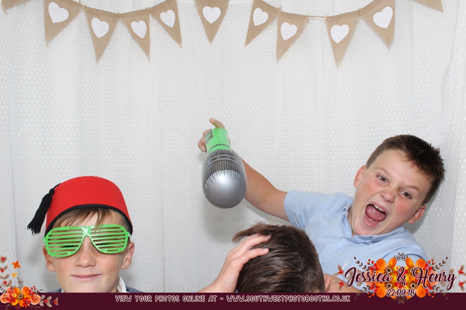Jessica and Henry | View more photos from the event at gallery.southwestphotobooths.co.uk/u/SWPB/Jessica-and-Henry