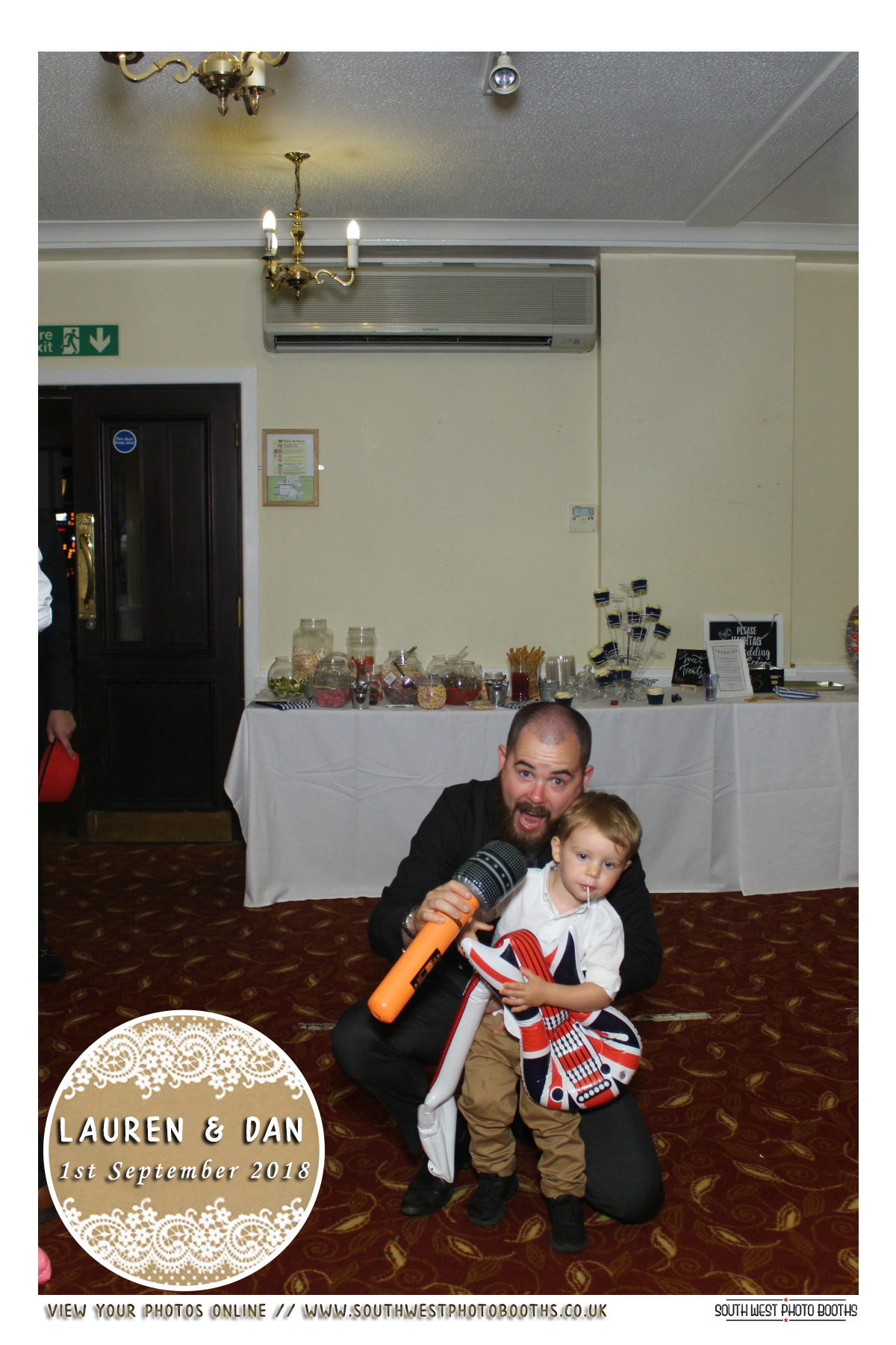 Lauren and Dan | View more photos from the event at gallery.southwestphotobooths.co.uk/u/SWPB/Lauren-and-Dan