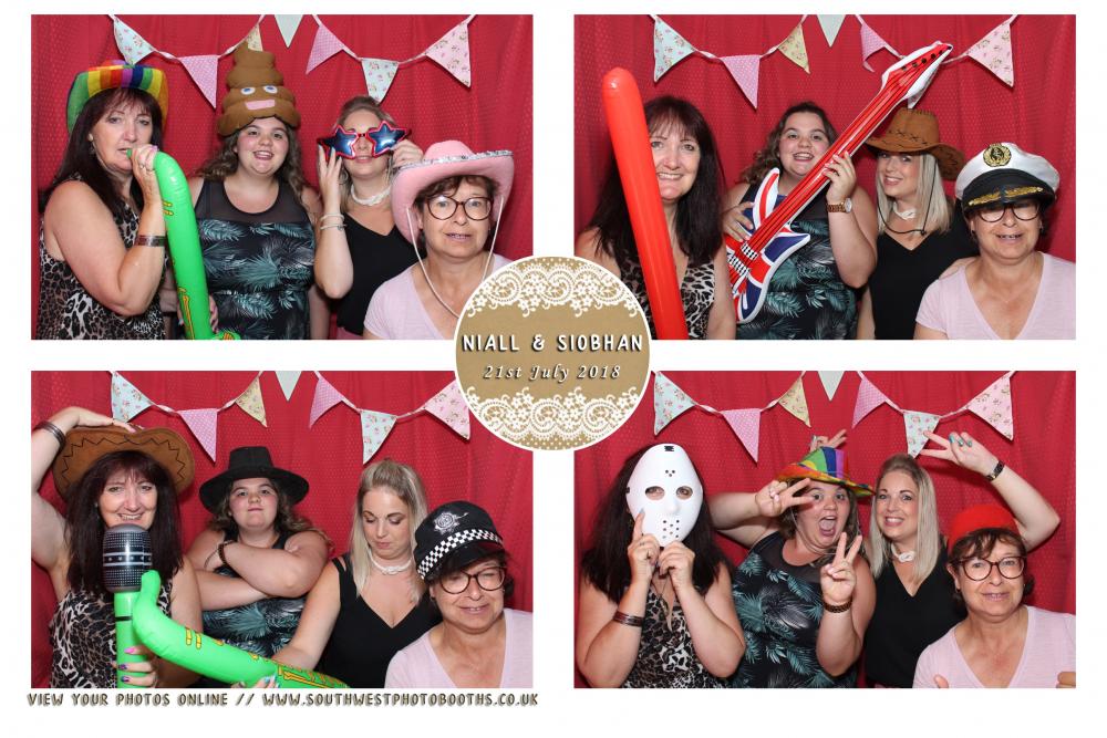 Niall and Siobhan | View more photos from the event at gallery.southwestphotobooths.co.uk/u/SWPB/Niall-and-Siobhan