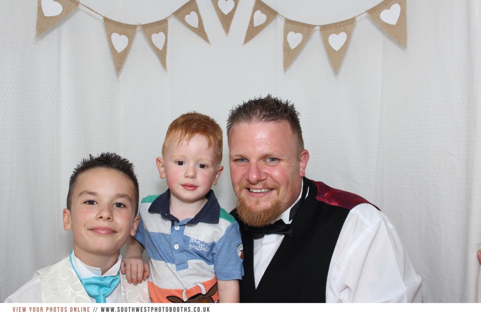 Russ and Kaye | View more photos from the event at gallery.southwestphotobooths.co.uk/u/SWPB/Russ-and-Kaye