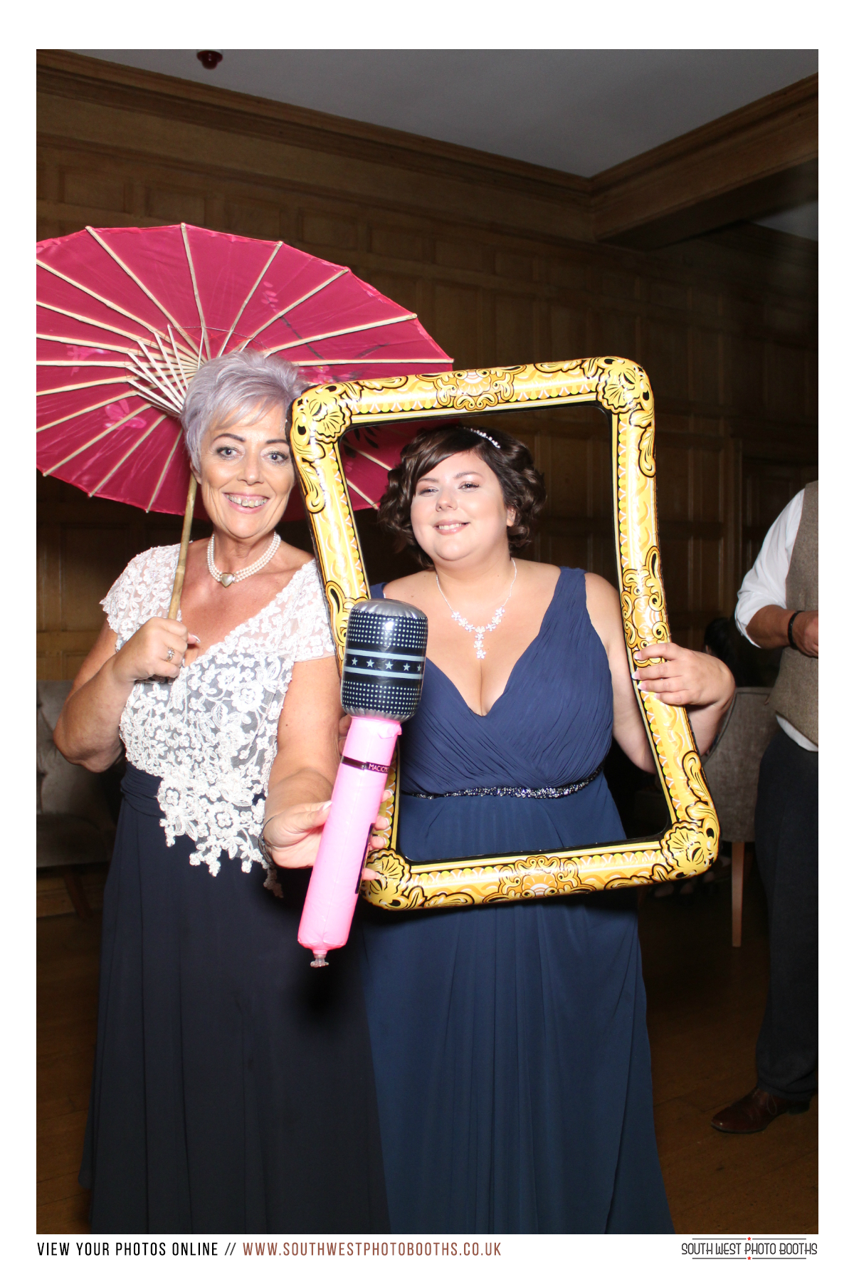 Toby & Emily | View more photos from the event at gallery.southwestphotobooths.co.uk/u/SWPB/Toby-Emily