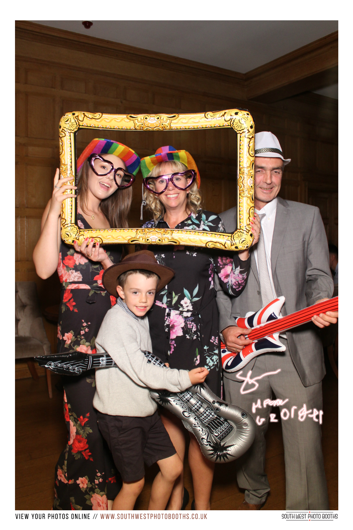 Toby & Emily | View more photos from the event at gallery.southwestphotobooths.co.uk/u/SWPB/Toby-Emily