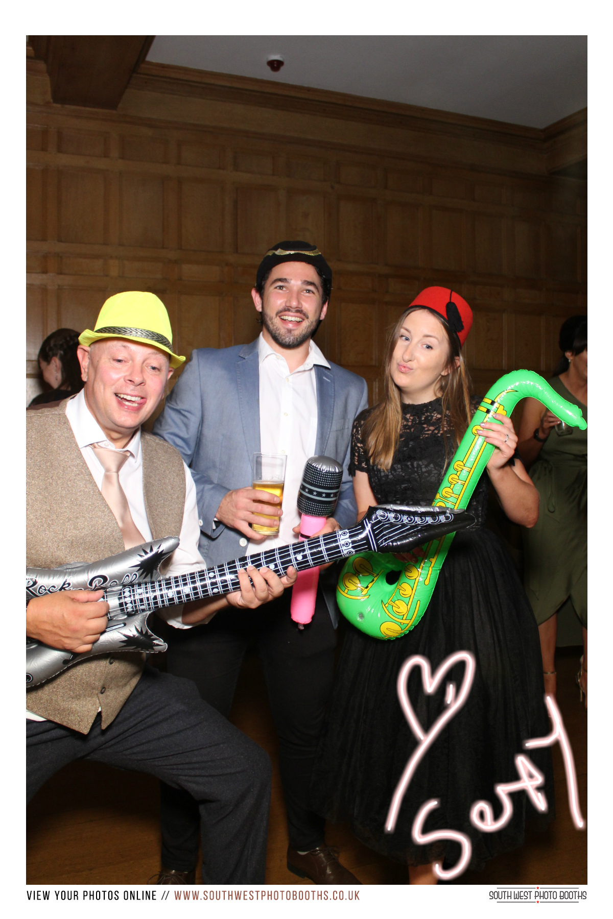 Toby & Emily | View more photos from the event at gallery.southwestphotobooths.co.uk/u/SWPB/Toby-Emily