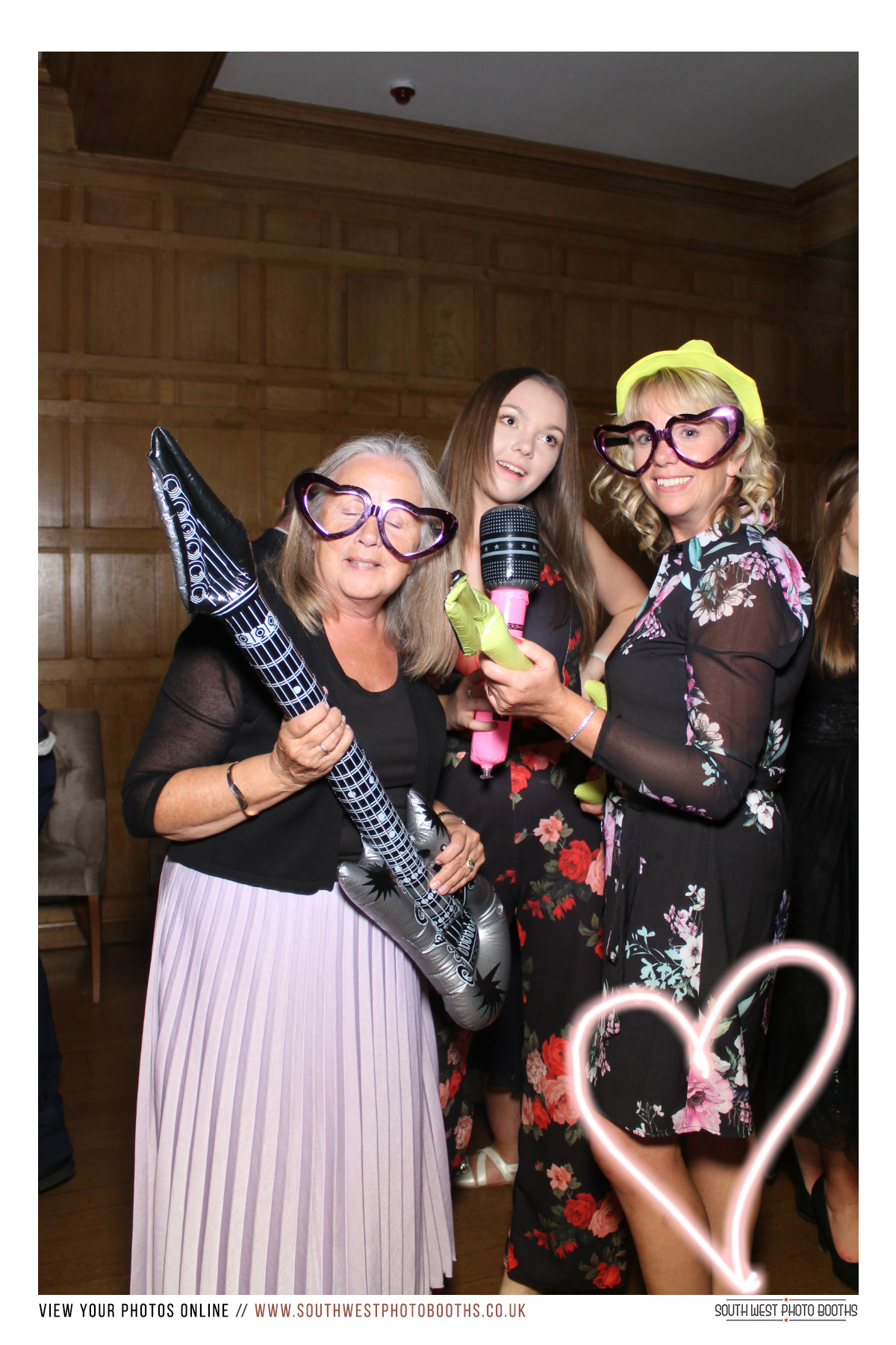 Toby & Emily | View more photos from the event at gallery.southwestphotobooths.co.uk/u/SWPB/Toby-Emily