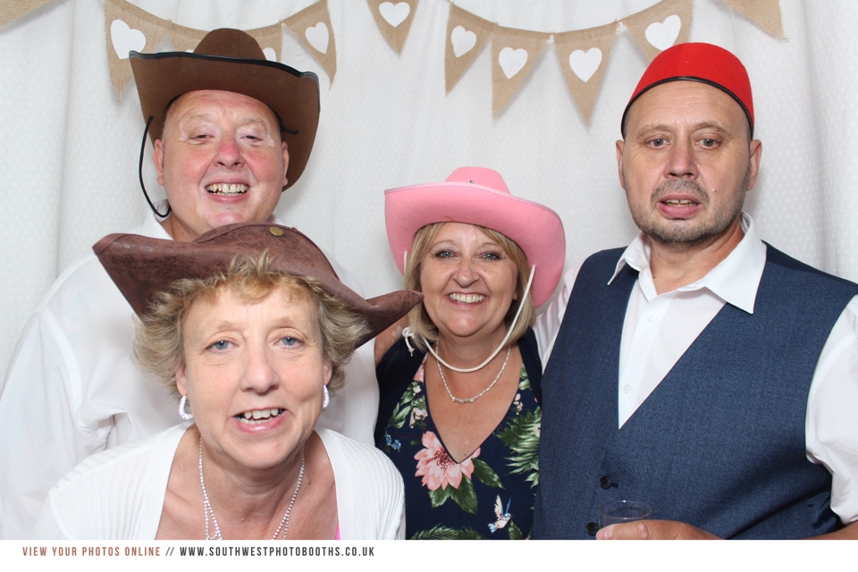 Emily and Terry | View more photos from the event at gallery.southwestphotobooths.co.uk/u/SWPB/Emily-and-Terry