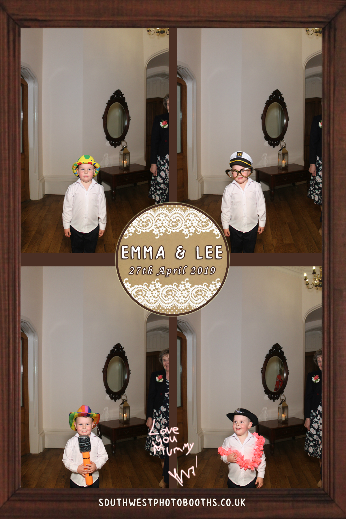 Emma and Lee | View more photos from the event at gallery.southwestphotobooths.co.uk/u/SWPB/Emma-and-Lee